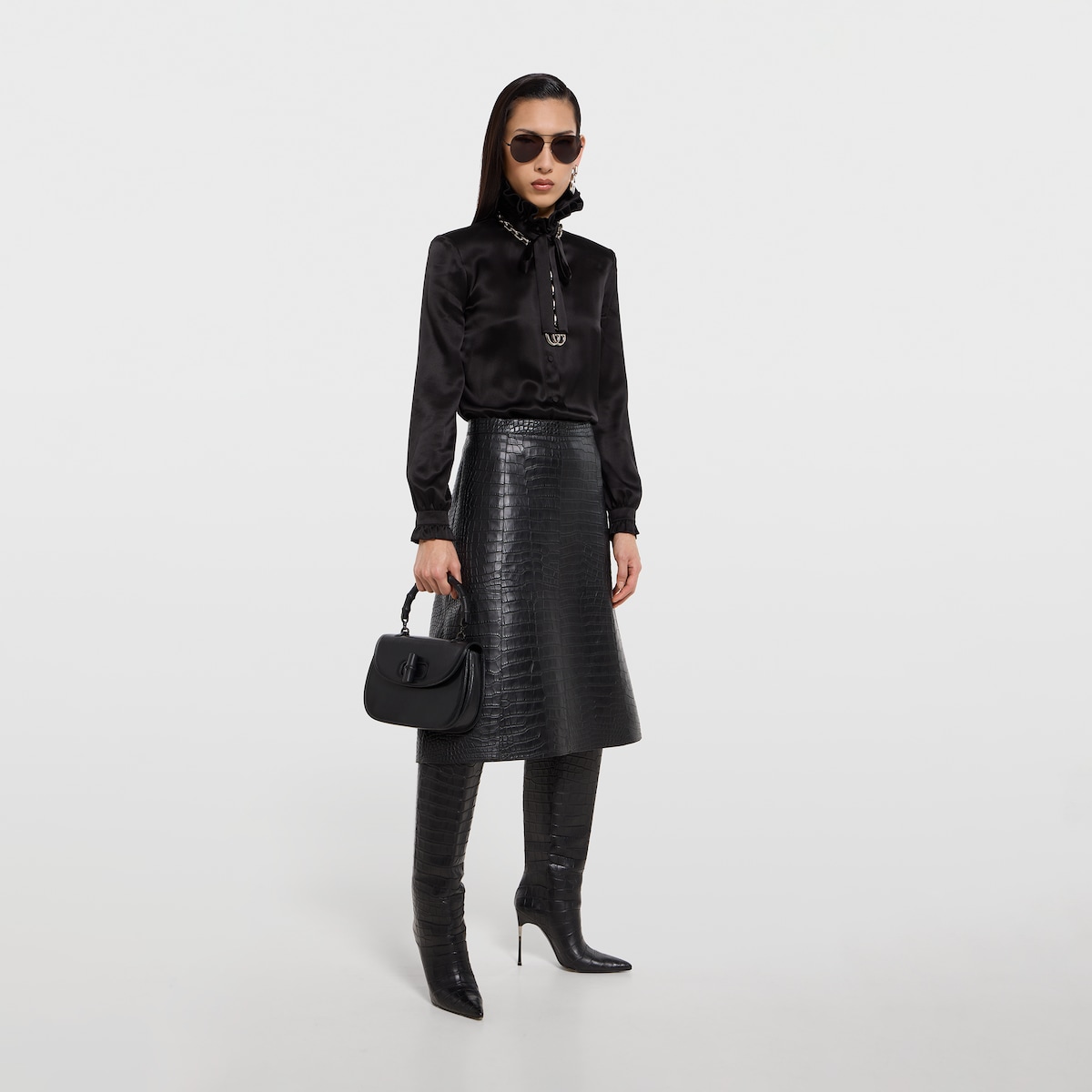 シルクサテン ジャンプスーツ ・ブラック GGキャンバス | GUCCI公式