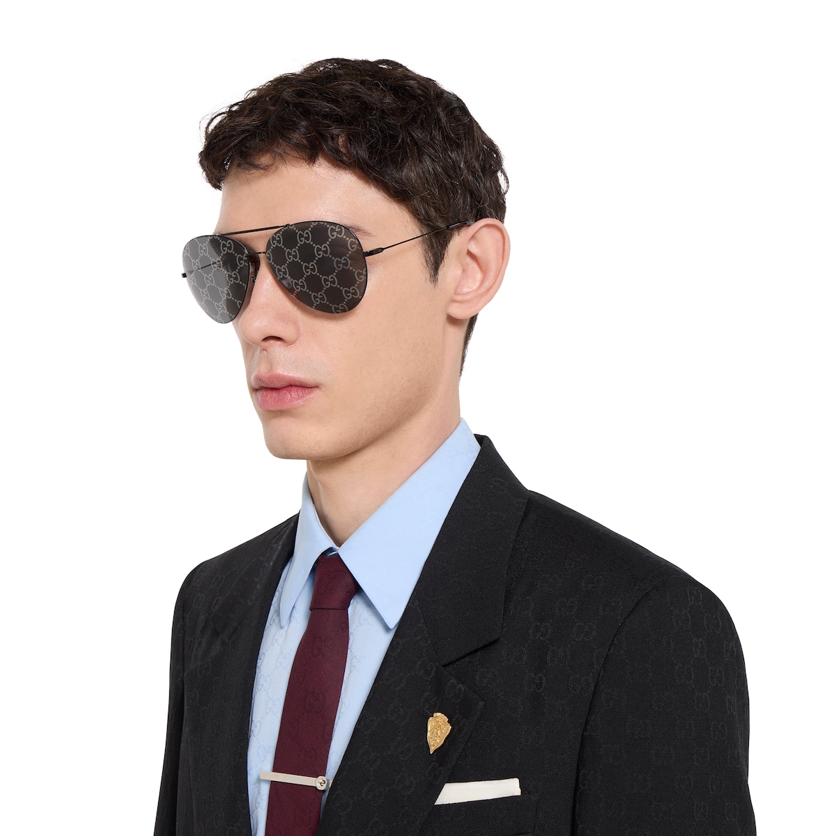 Pilot frame sunglasses in black - thumbnail 3