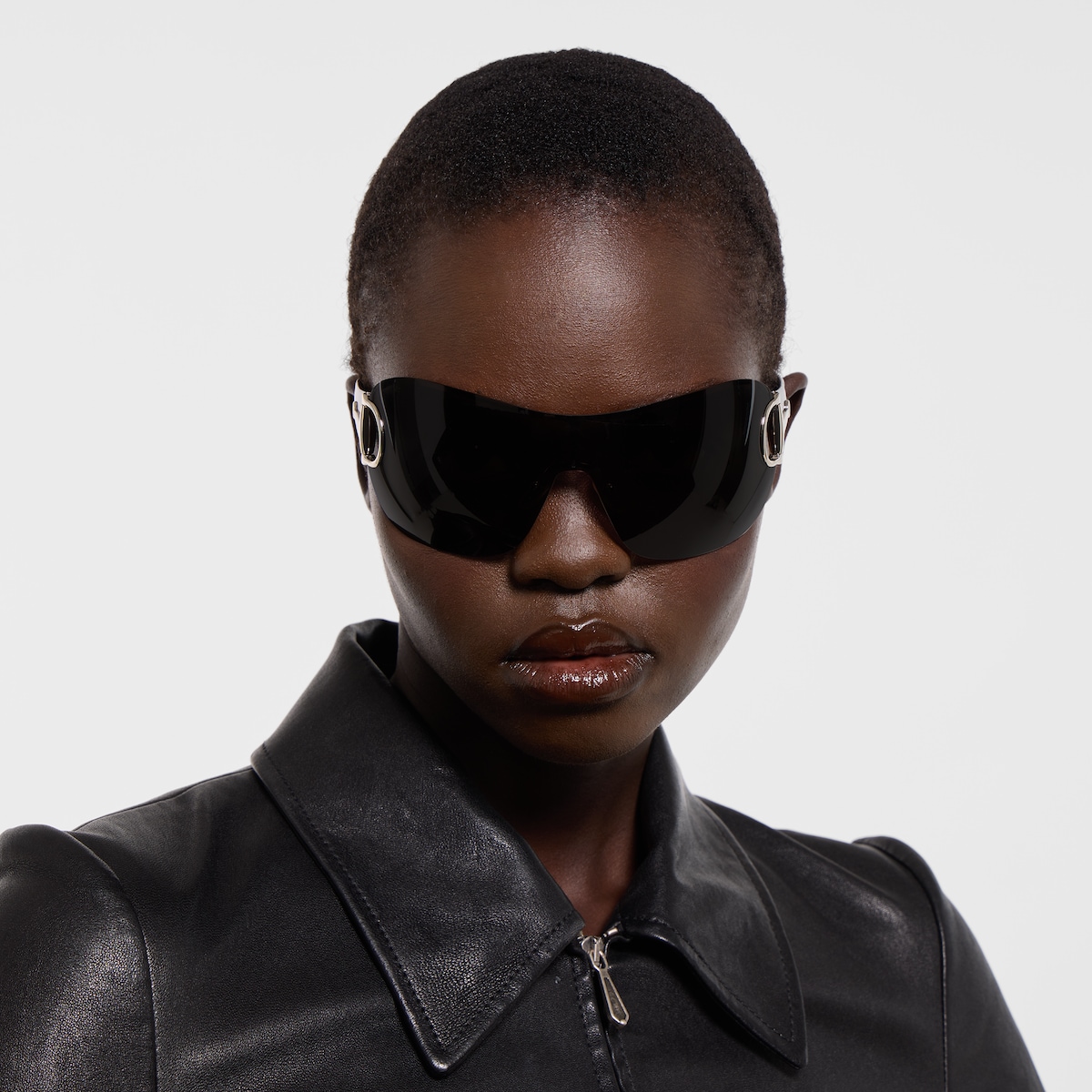Frameless mask sunglasses in silver-toned - thumbnail 2