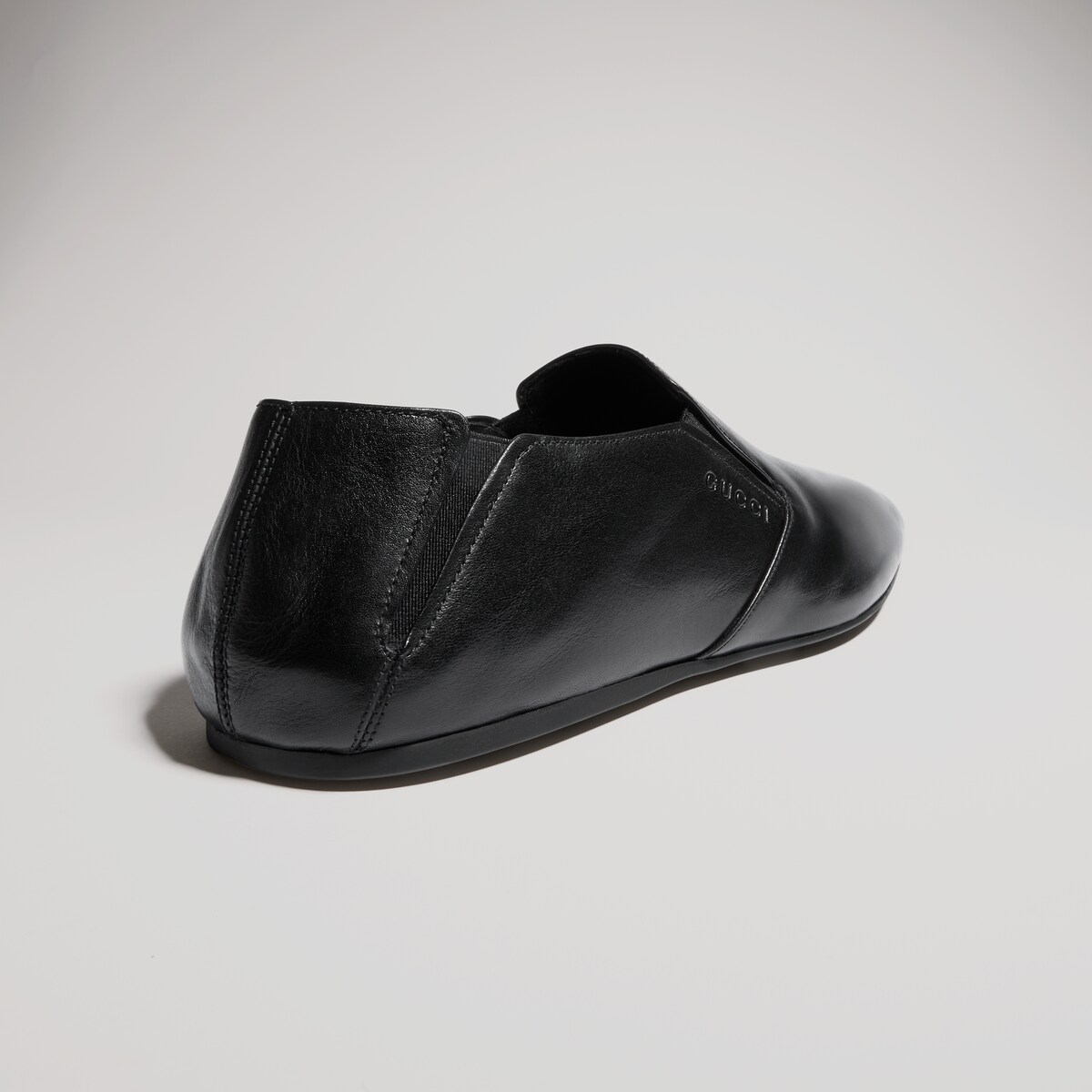 Men's Cupertino loafer in black leather | GUCCI® GR
