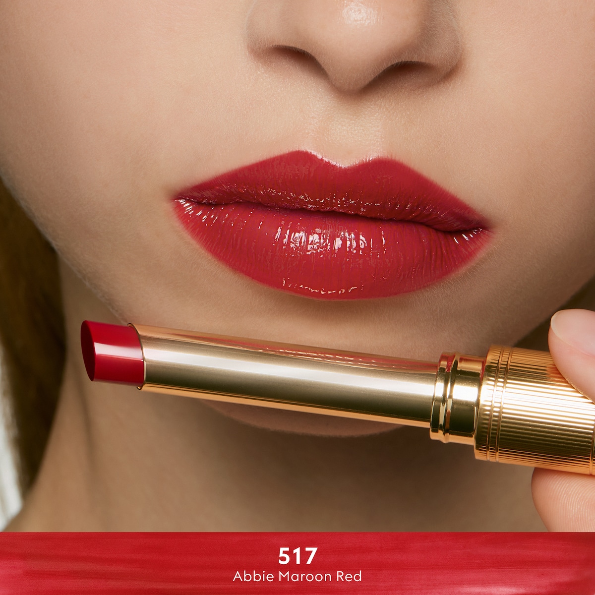 517 Abbie Maroon Red, Rouge De Beauté Brillant in 517 Abbie Maroon Red - thumbnail 5