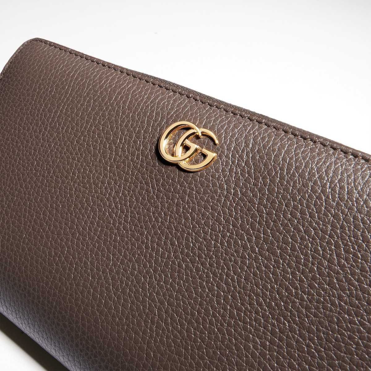 Zweifarbige GG Marmont Brieftasche mit Rundumreißverschluss in ...