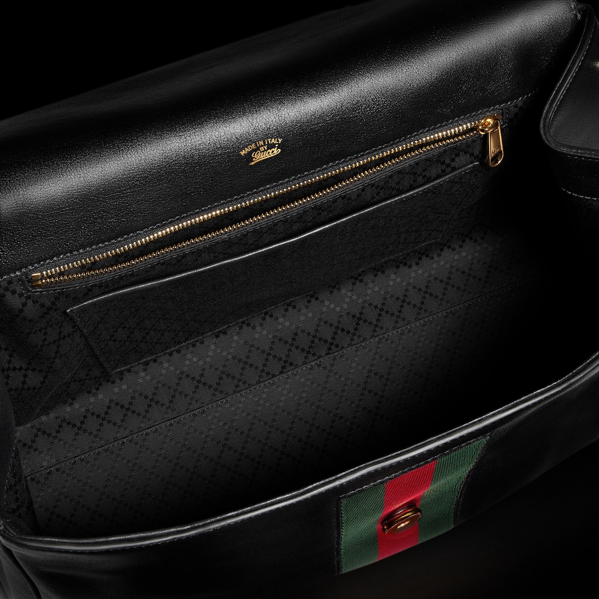 Paparazzo large top handle bag in black leather | GUCCI® US