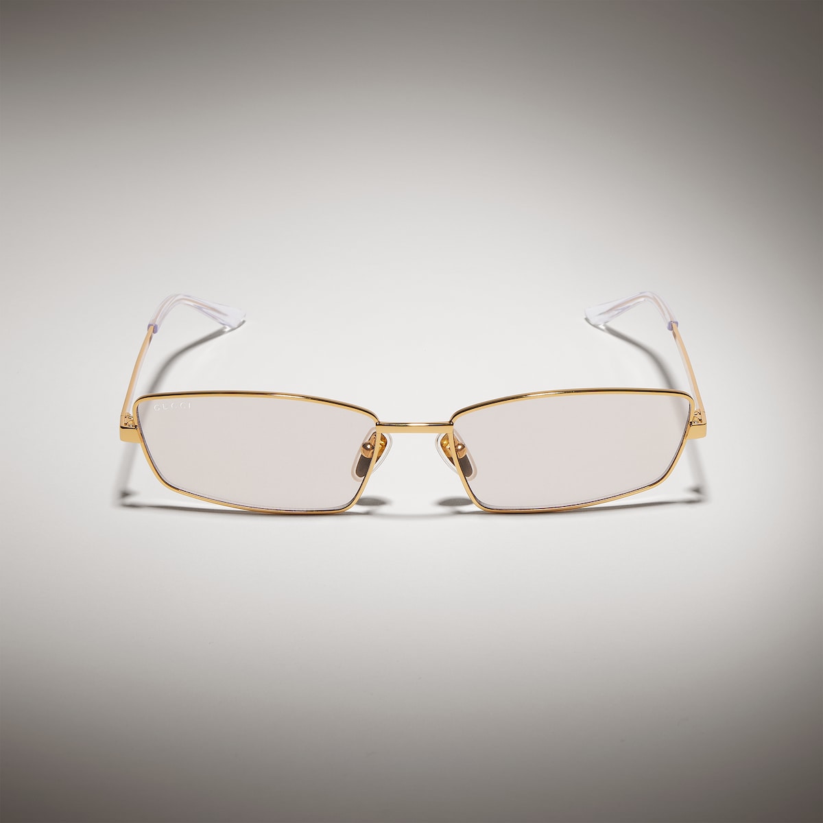 Rectangular frame sunglasses in gold-toned | GUCCI® AU
