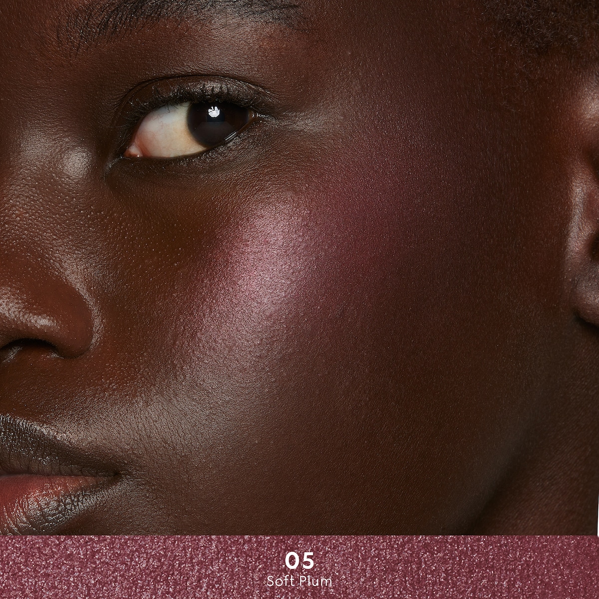 05, Gucci Glow Blush in 05 'Soft Plum' - thumbnail 5