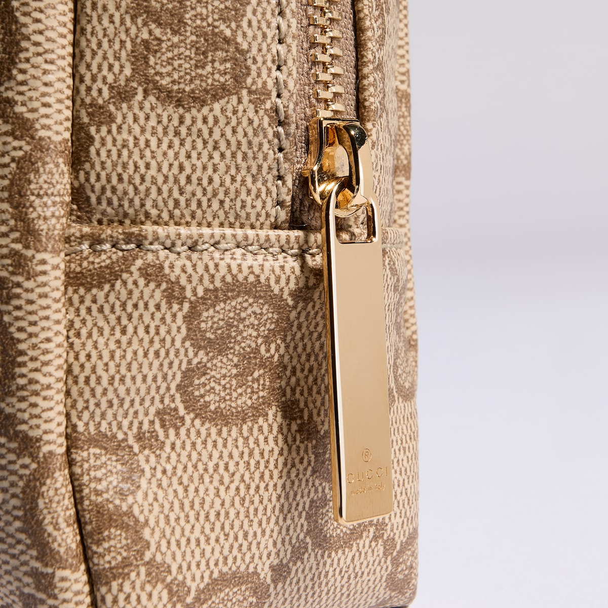 Medium cosmetic case with Web in sand and brown GG canvas | GUCCI® CA