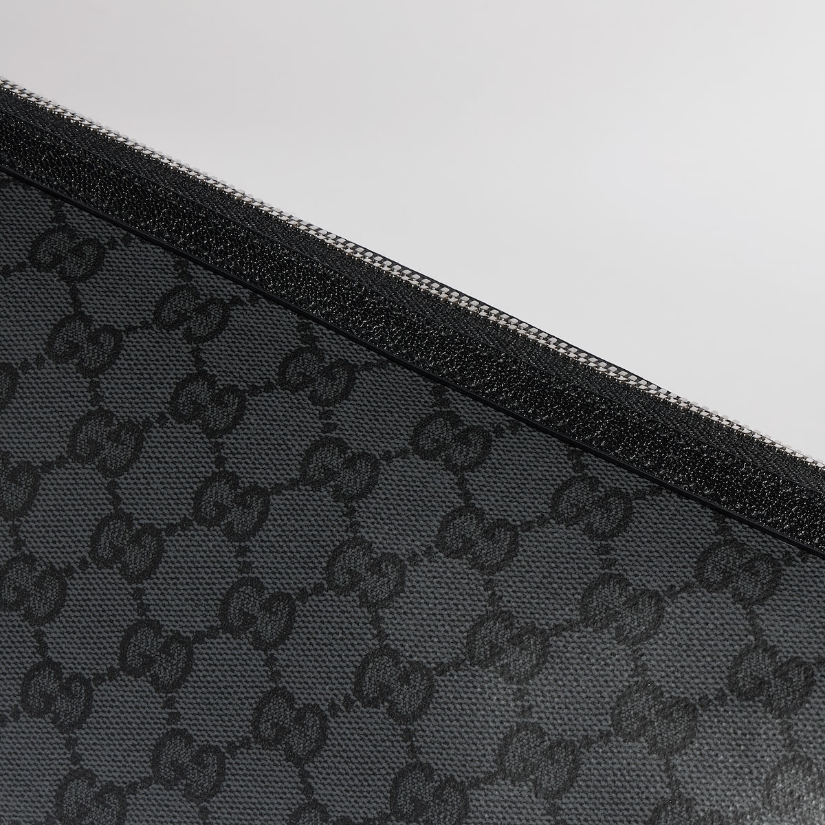 Gucci Essence Classic small toiletry case in black GG canvas | GUCCI® CH