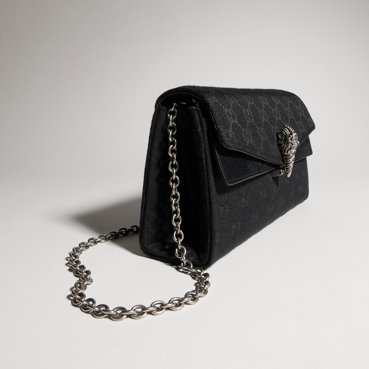 Dionysus small shoulder bag in black GG canvas | GUCCI® CH