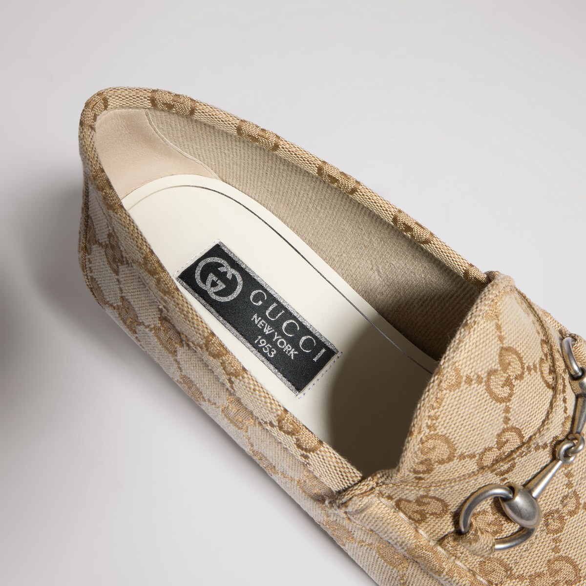 Men’s Gucci Horsebit ivory wool  loafers size 9.5 made in Italy. ?️GUCCI Ivory MERINO WOOL SHEARLING HORSEBIT Loafer  main image 2