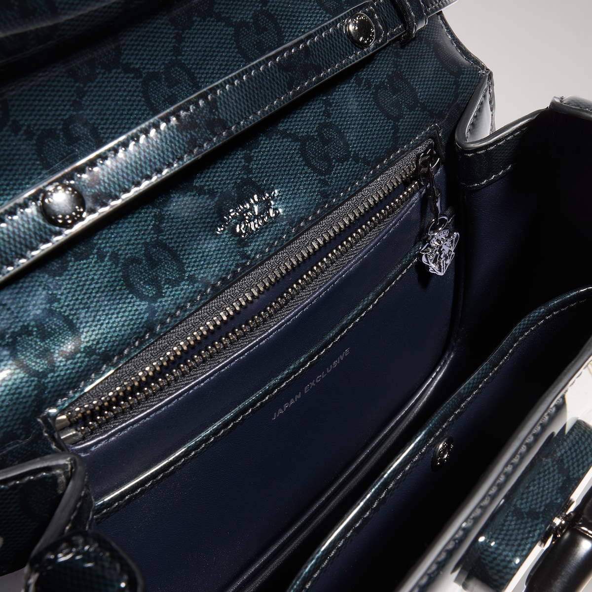 Gucci x 安藤七宝店〔グッチ バンブー 1947〕日本限定 スモールバッグ