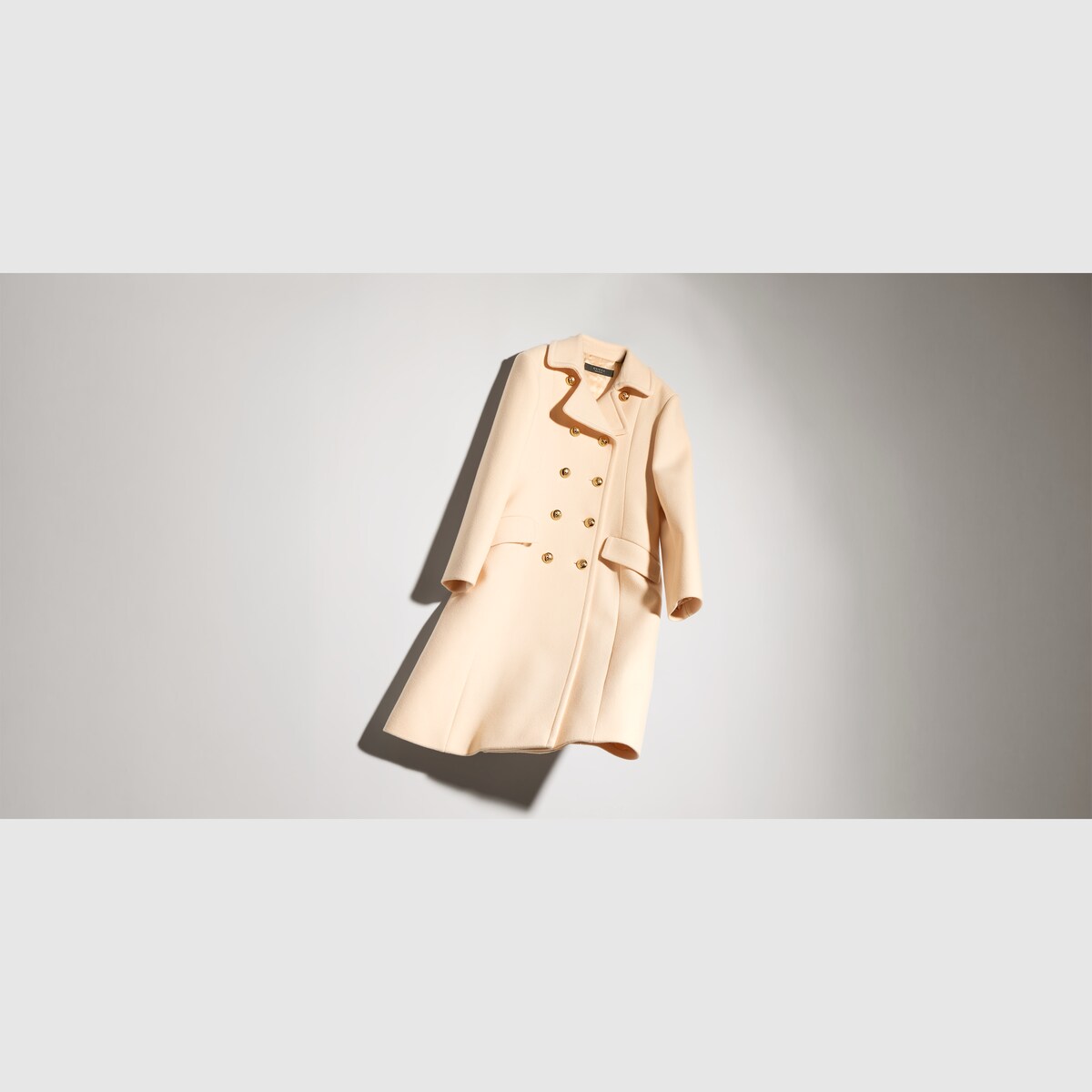 Textured wool coat in ivory - thumbnail 4