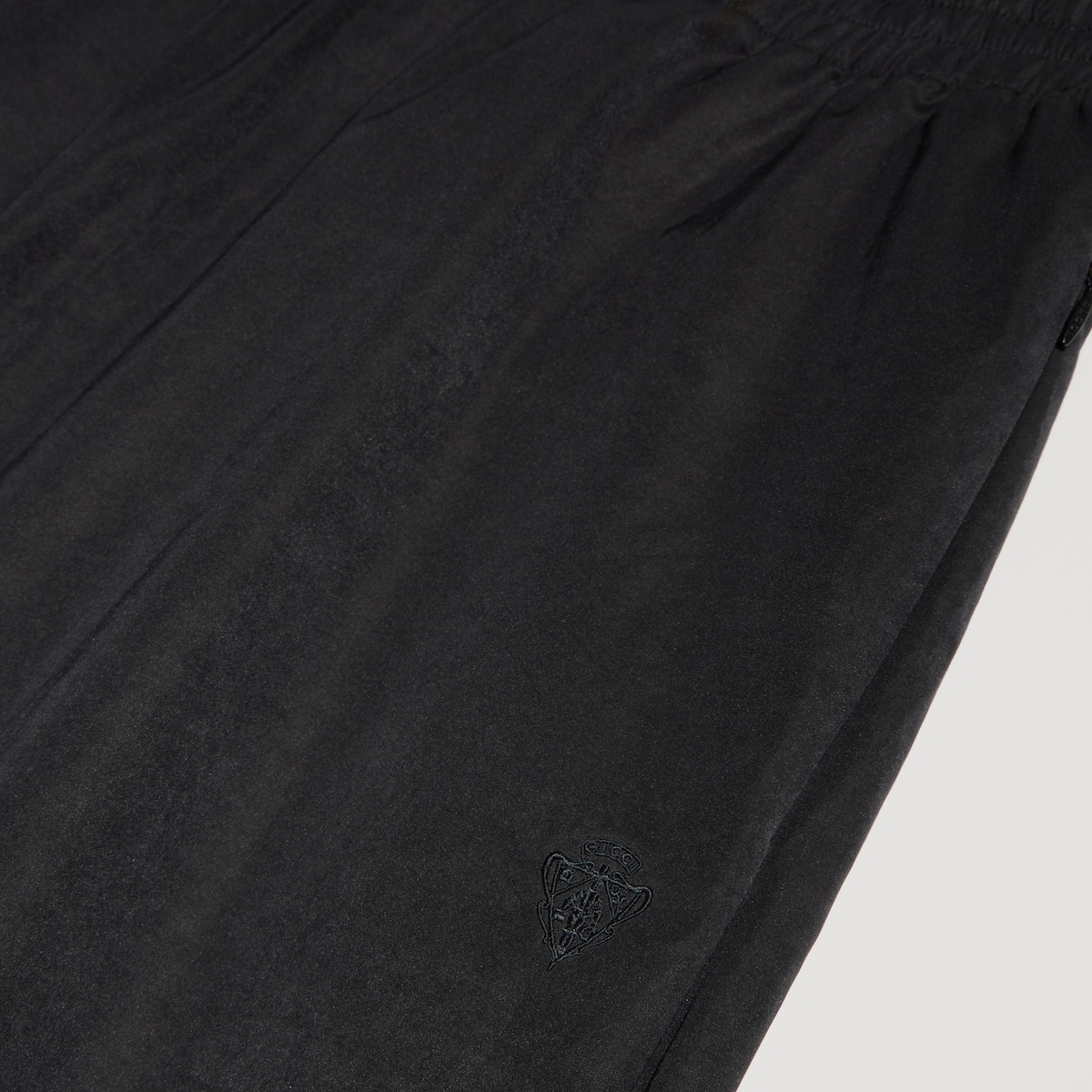 Soft technical twill leisure pants in black - thumbnail 2