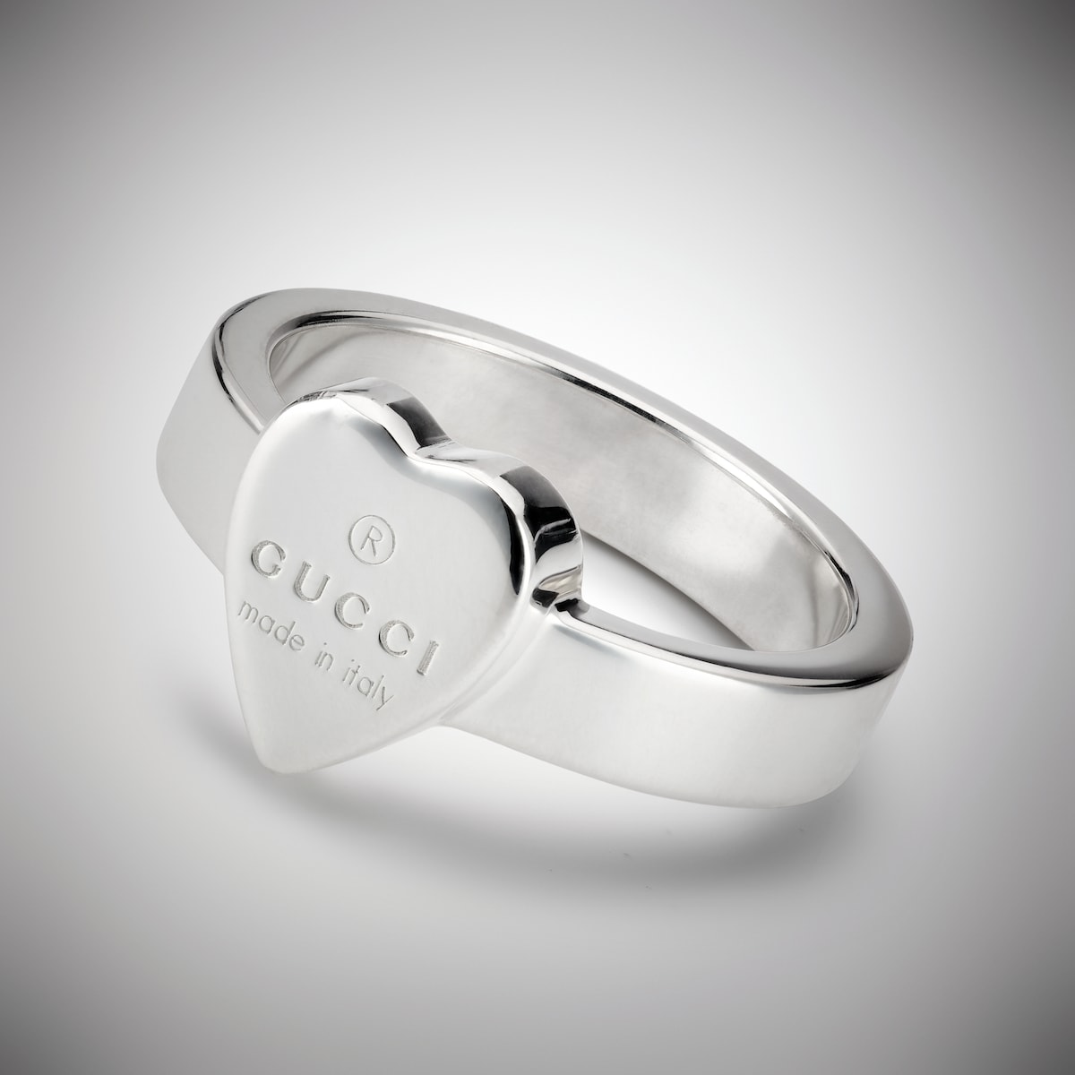 Gucci Trademark Heart Ring in 925 Sterling Silver