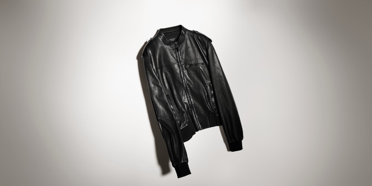 Grainy nappa leather bomber jacket in black | GUCCI® NZ