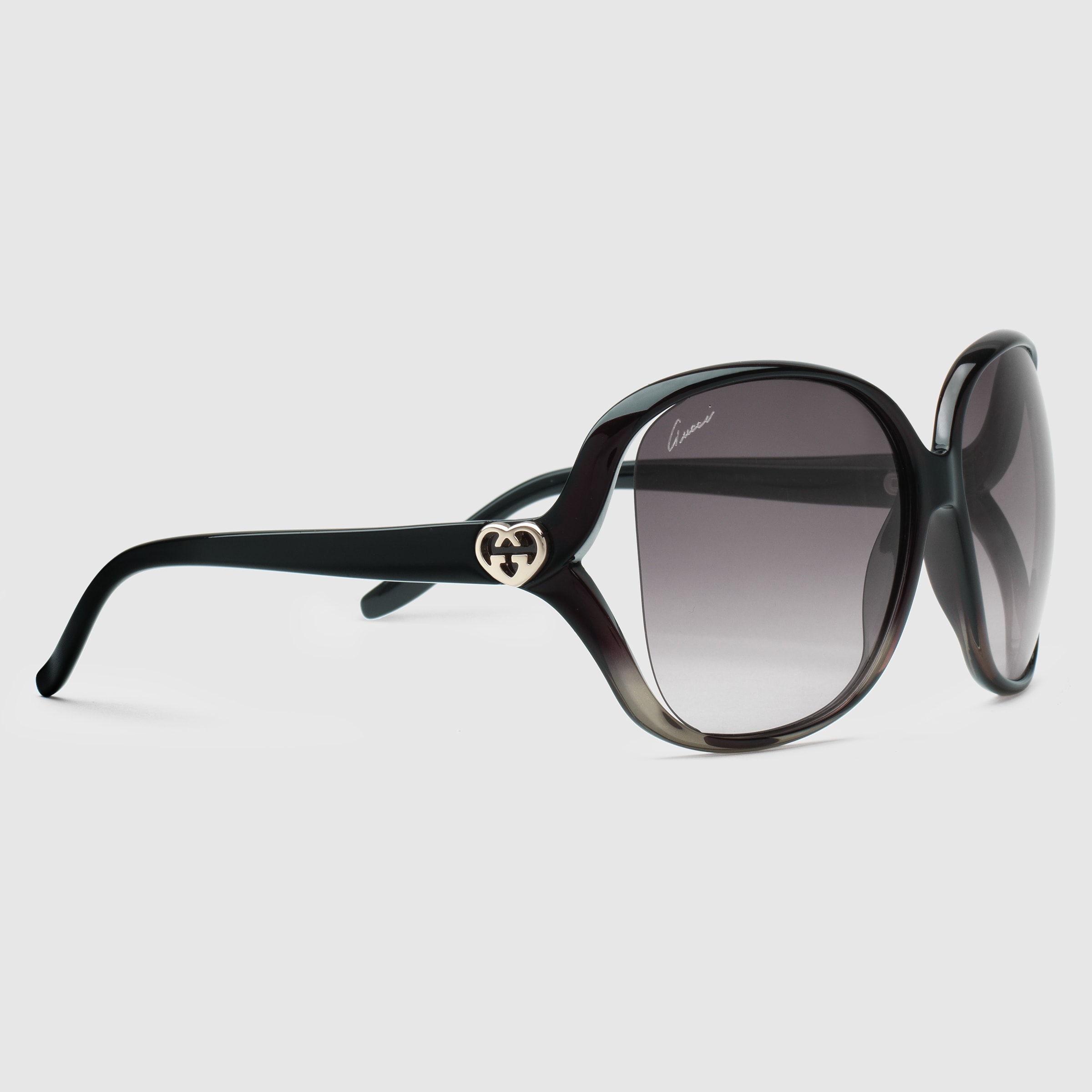 Gucci Women Medium square frame sunglasses with heartshaped