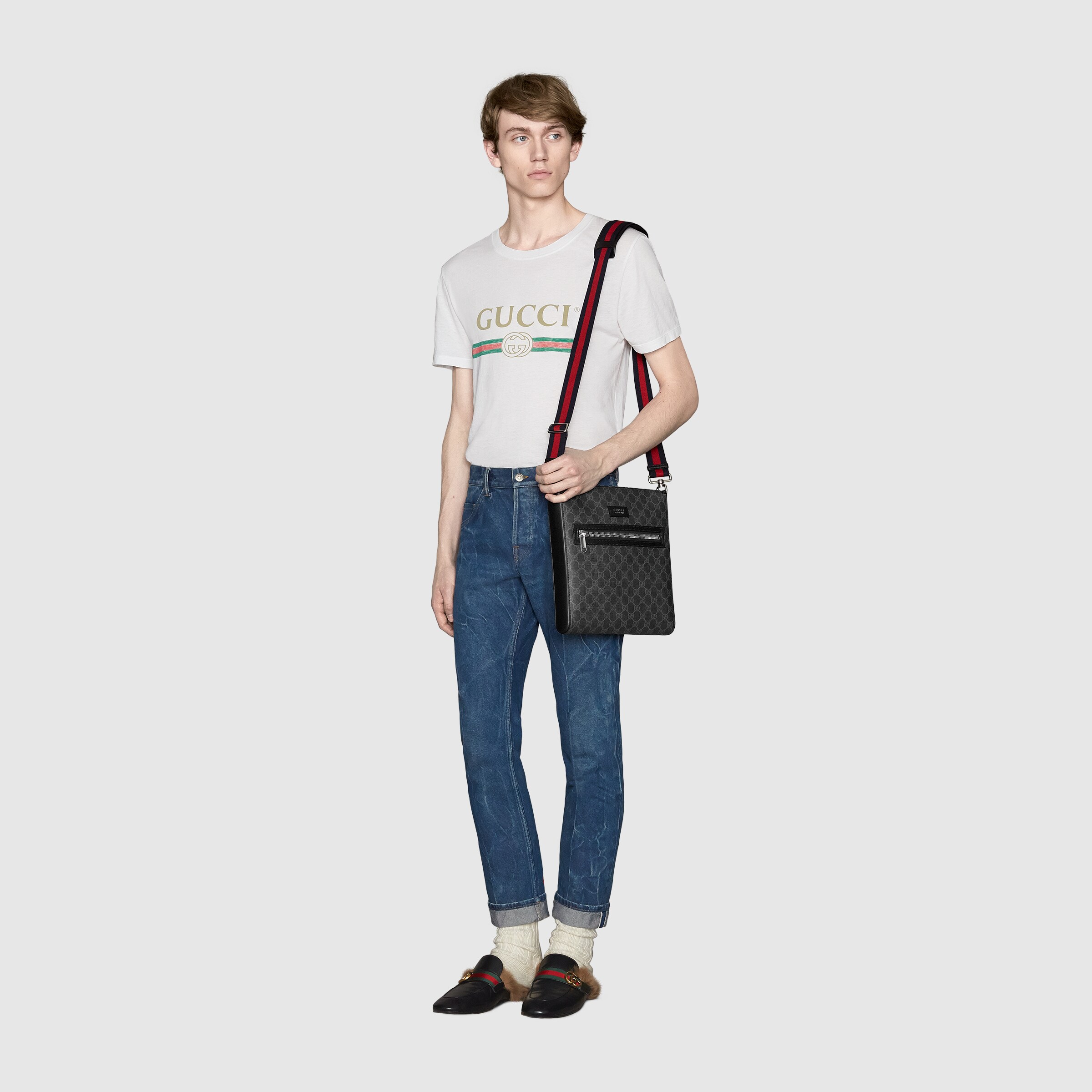 474137_K5RLN_1095_005_100_0000_Light-GG-Black-messenger.jpg