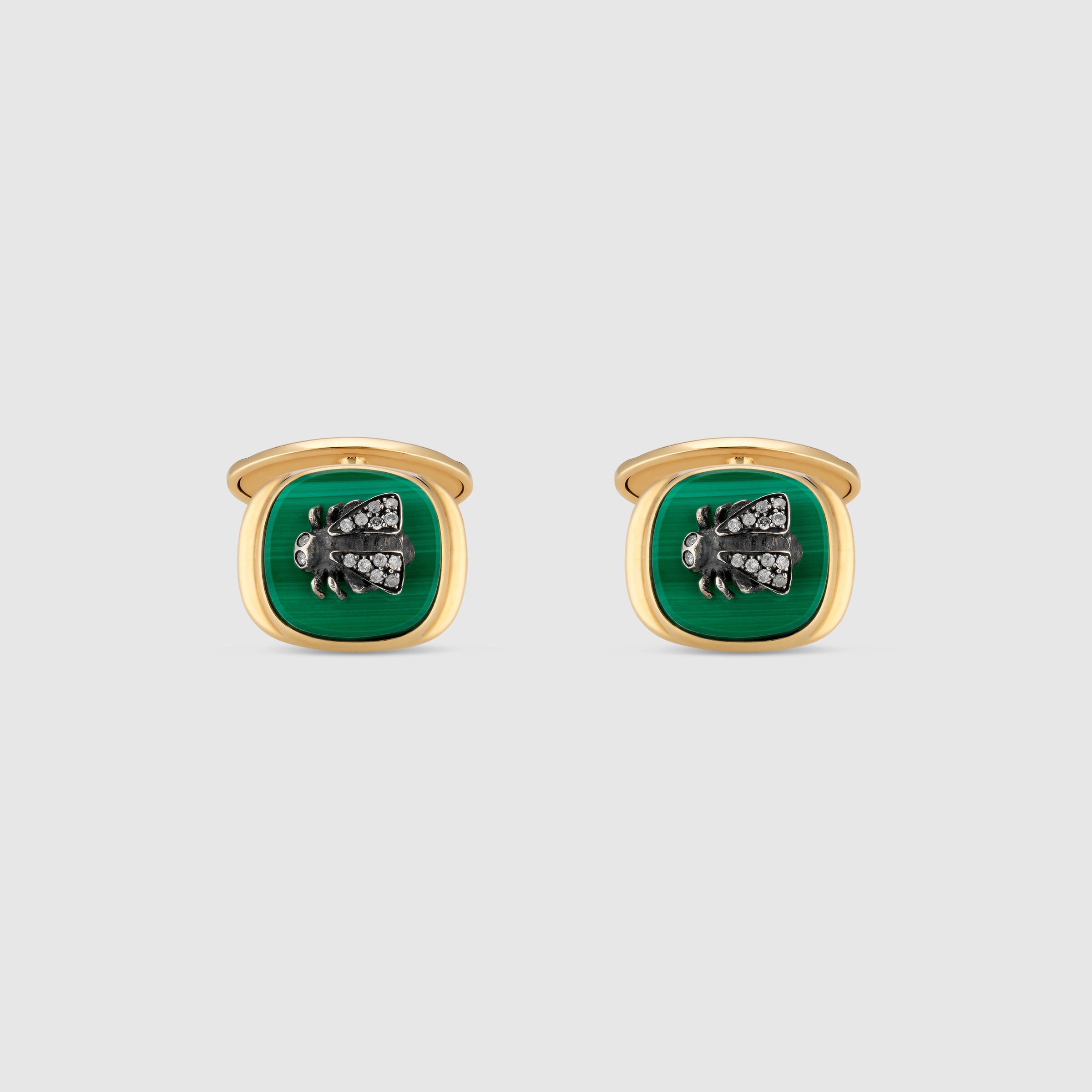 469311_J7655_8067_001_100_0000_Light-Le-March-des-Merveilles-cufflinks.jpg