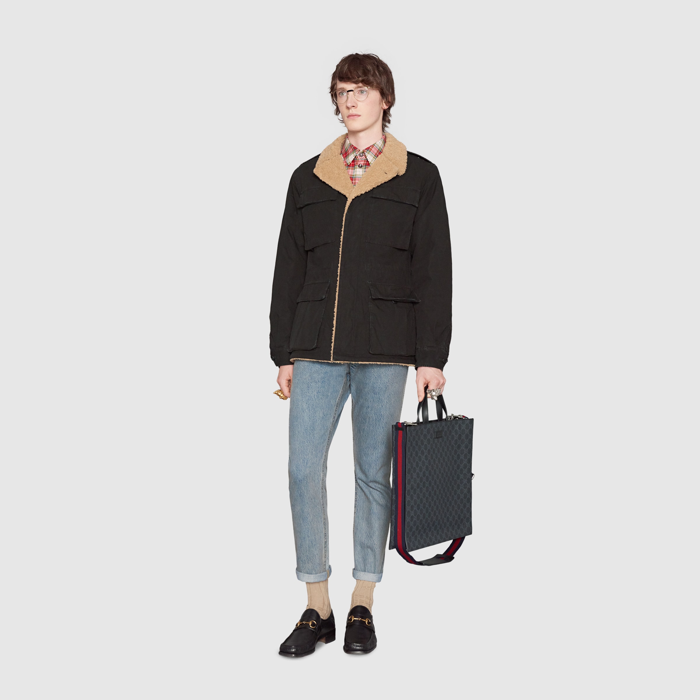 495559_K5IAN_1095_005_100_0000_Light-GG-Black-tote.jpg