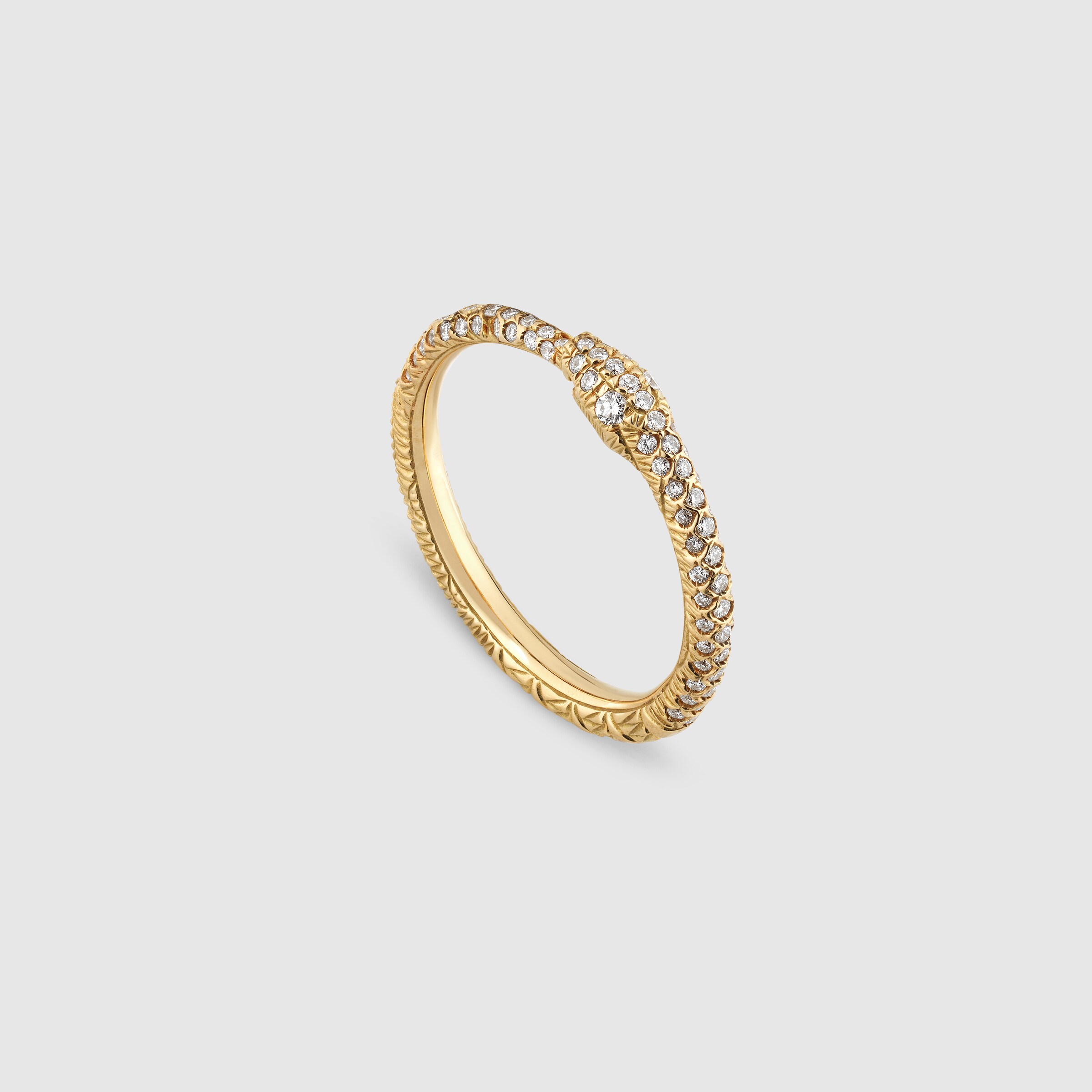 526576_J8540_8000_002_100_0000_Light-Ouroboros-ring-in-gold-and-diamonds.jpg