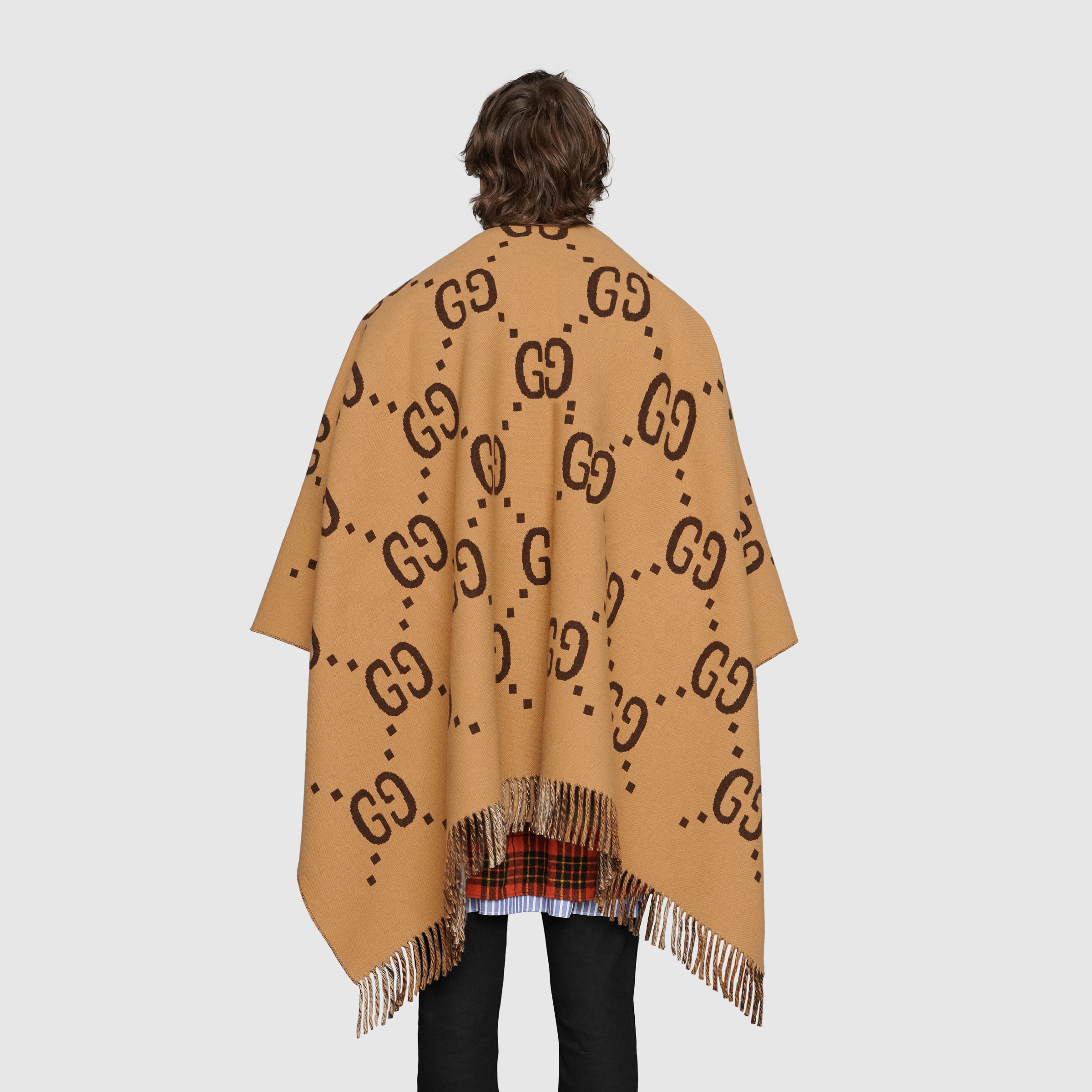 553118_4G200_9764_008_100_0000_Light-Reversible-GG-wool-poncho.jpg