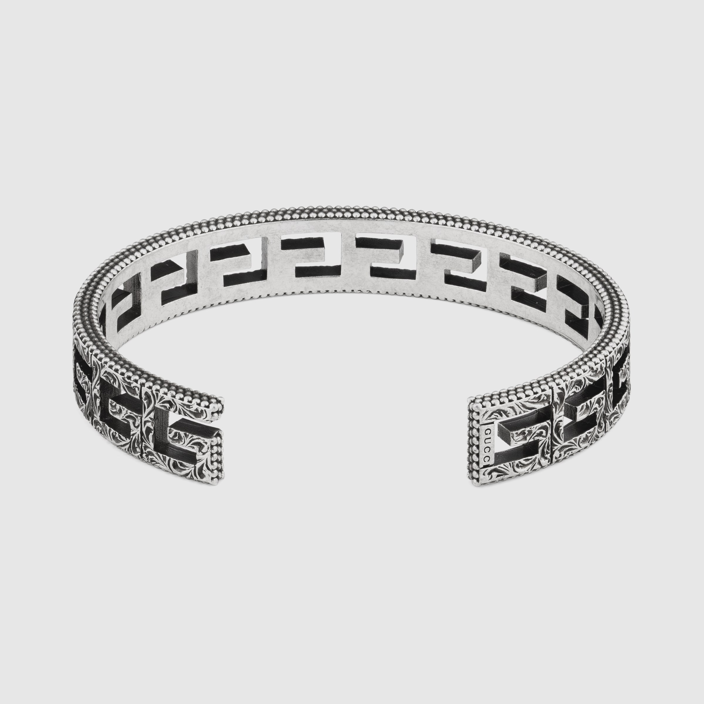 551919_J8400_0811_003_100_0000_Light-Cuff-bracelet-with-Square-G-motif.jpg