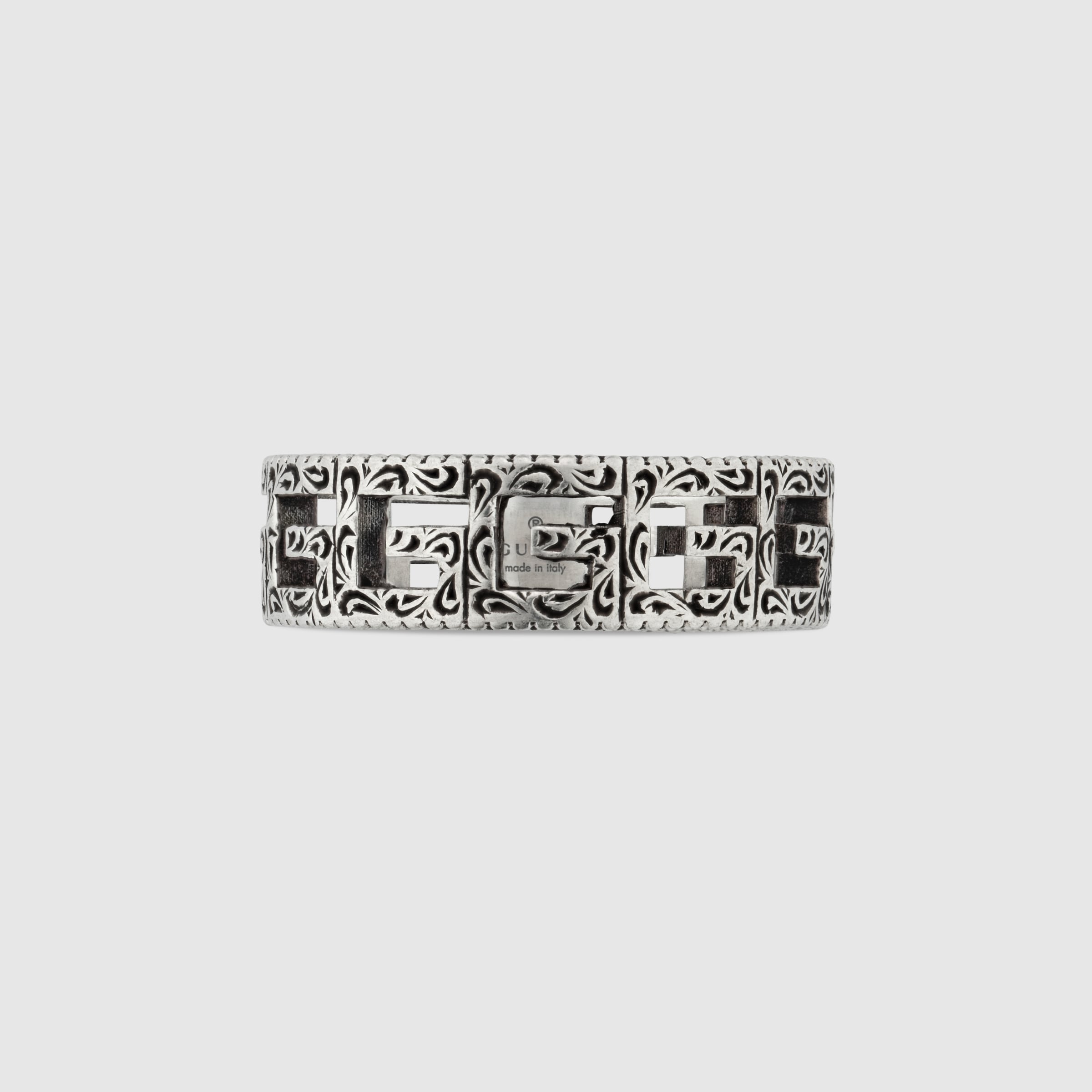576993_J8400_0811_001_100_0000_Light-Silver-ring-with-Square-G.jpg