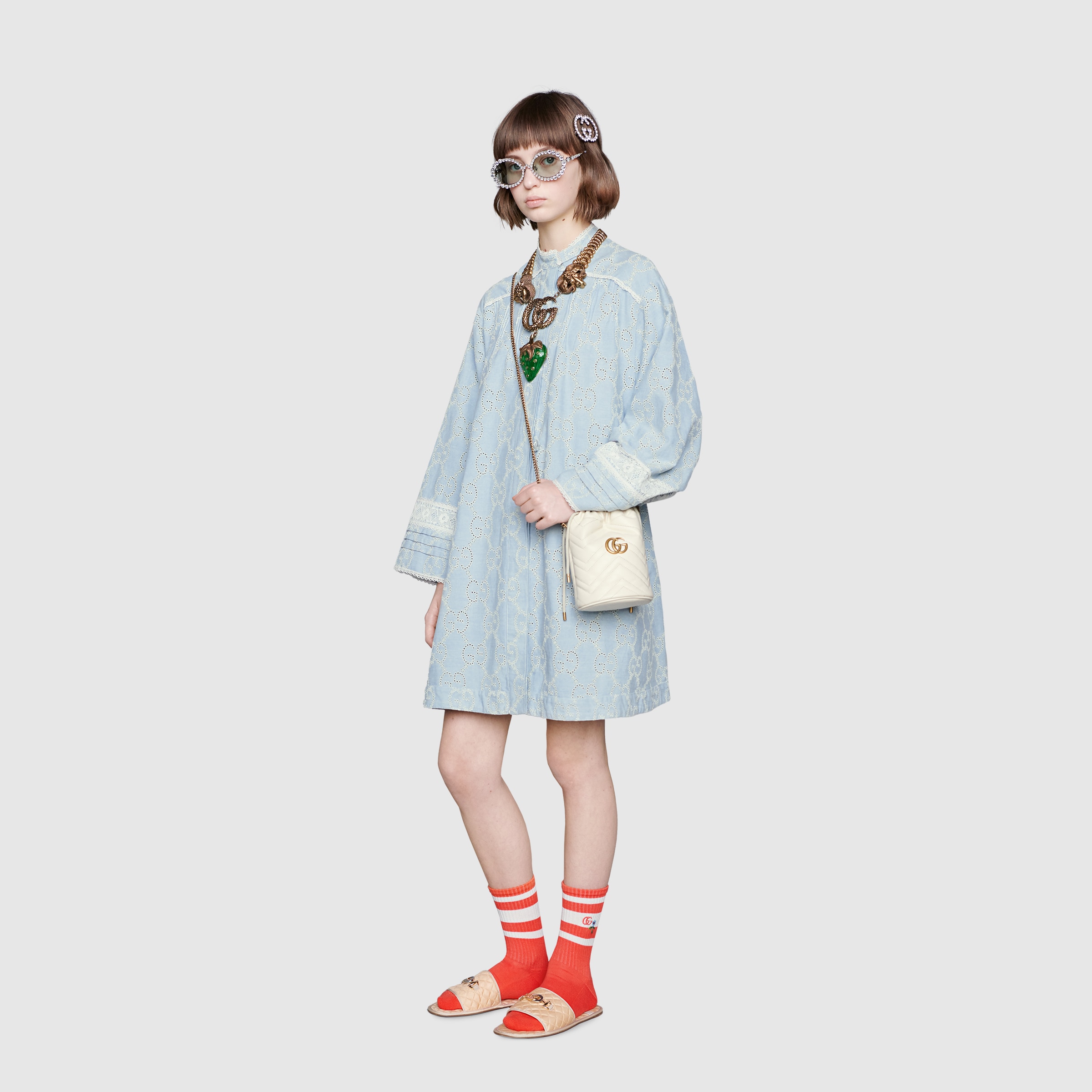 575163_DTDRT_9022_005_100_0000_Light-GG-Marmont-mini-bucket-bag.jpg