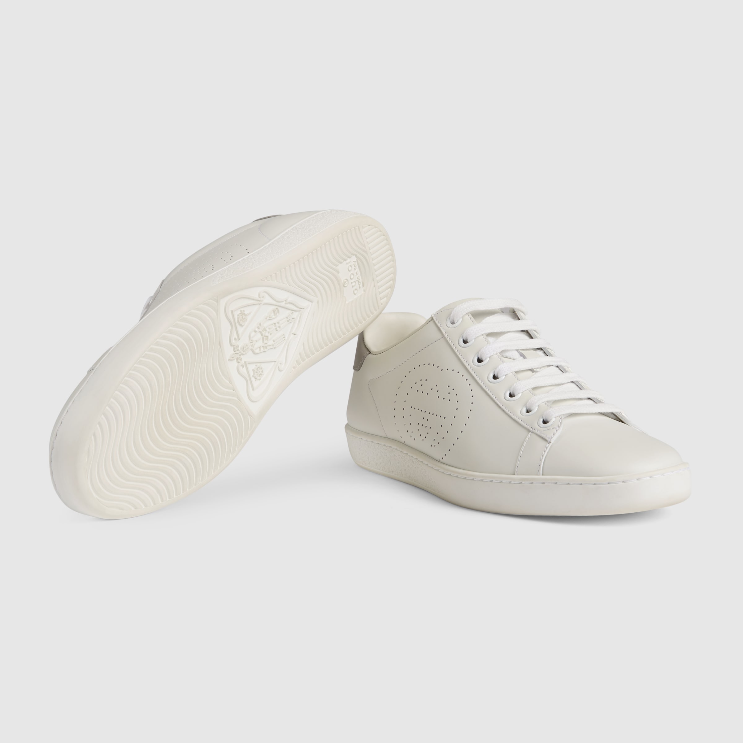 598527_AYO70_9094_006_100_0000_Light-Womens-Ace-sneaker-with-Interlocking-G.jpg