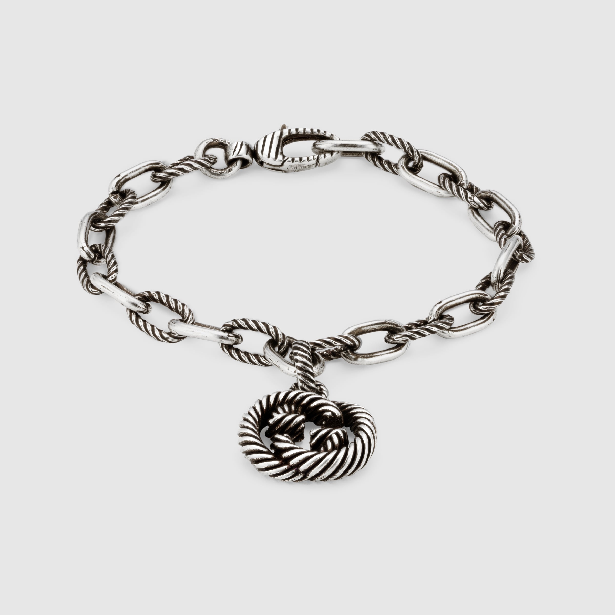 607158_J8400_0811_001_100_0000_Light-Silver-bracelet-with-Interlocking-G.jpg