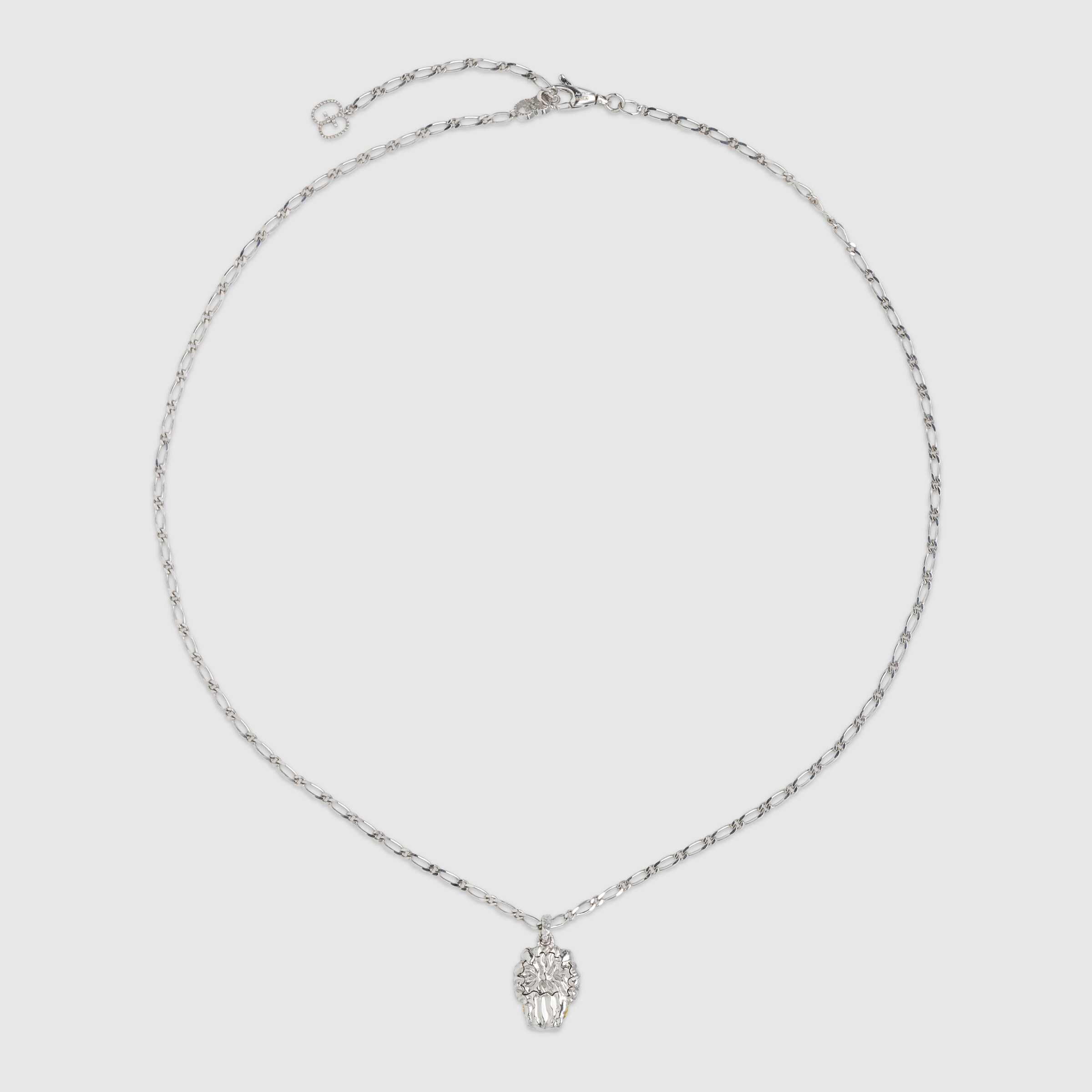 606711_I84H0_8091_002_100_0000_Light-White-gold-lion-head-necklace.jpg