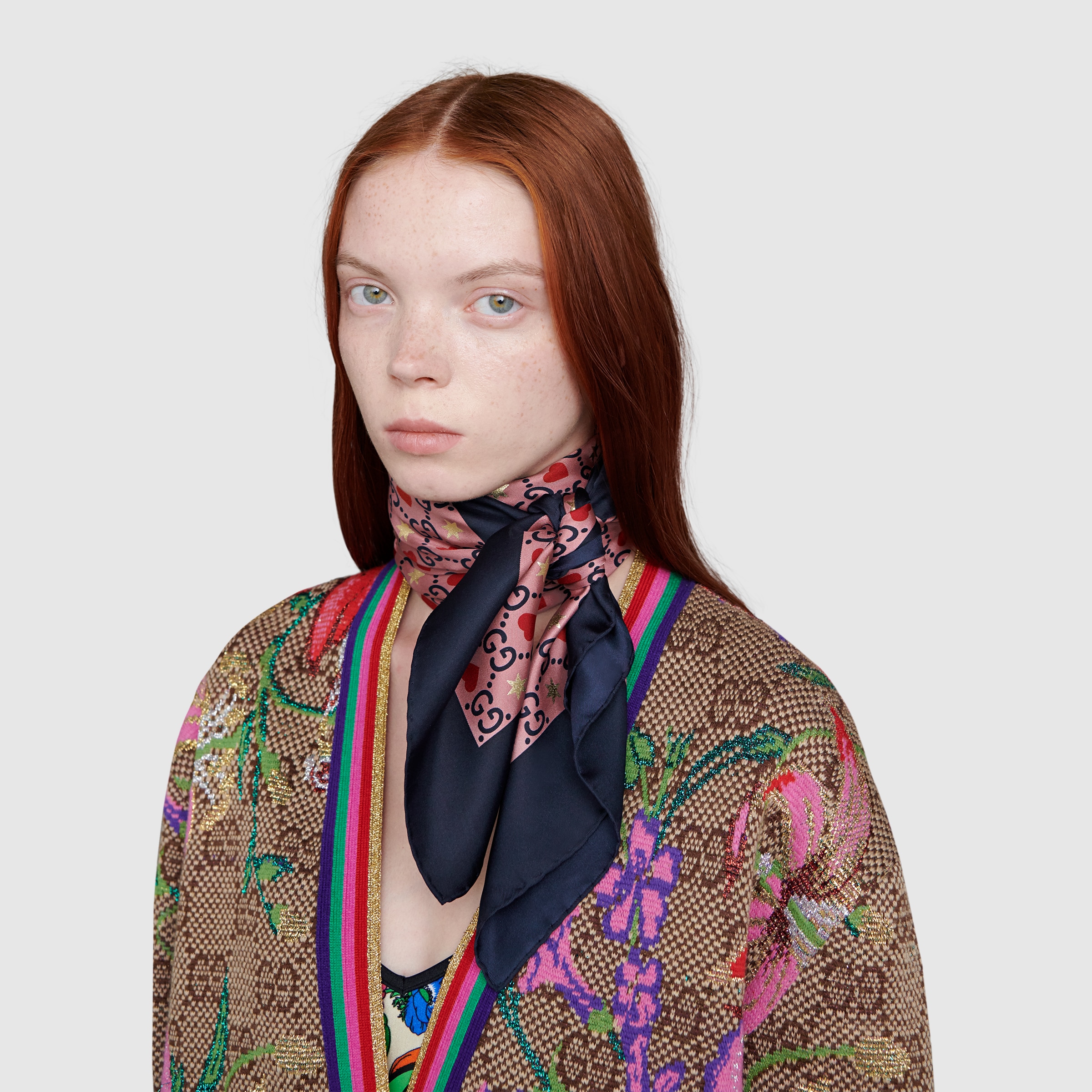 609895_3G001_5968_008_100_0000_Light-Silk-scarf.jpg