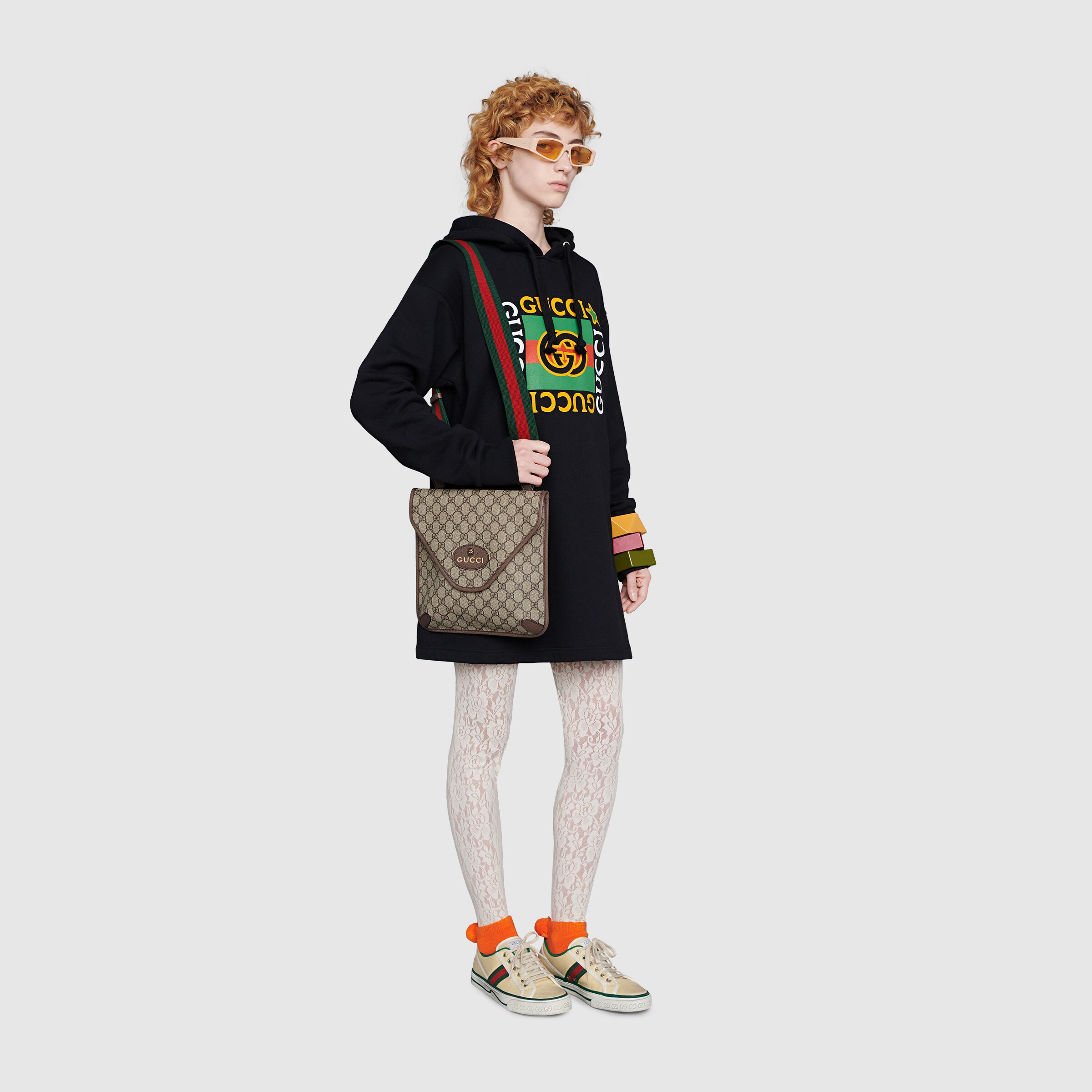 598604_9C2VT_8745_011_100_0000_Light-Neo-Vintage-GG-medium-messenger.jpg