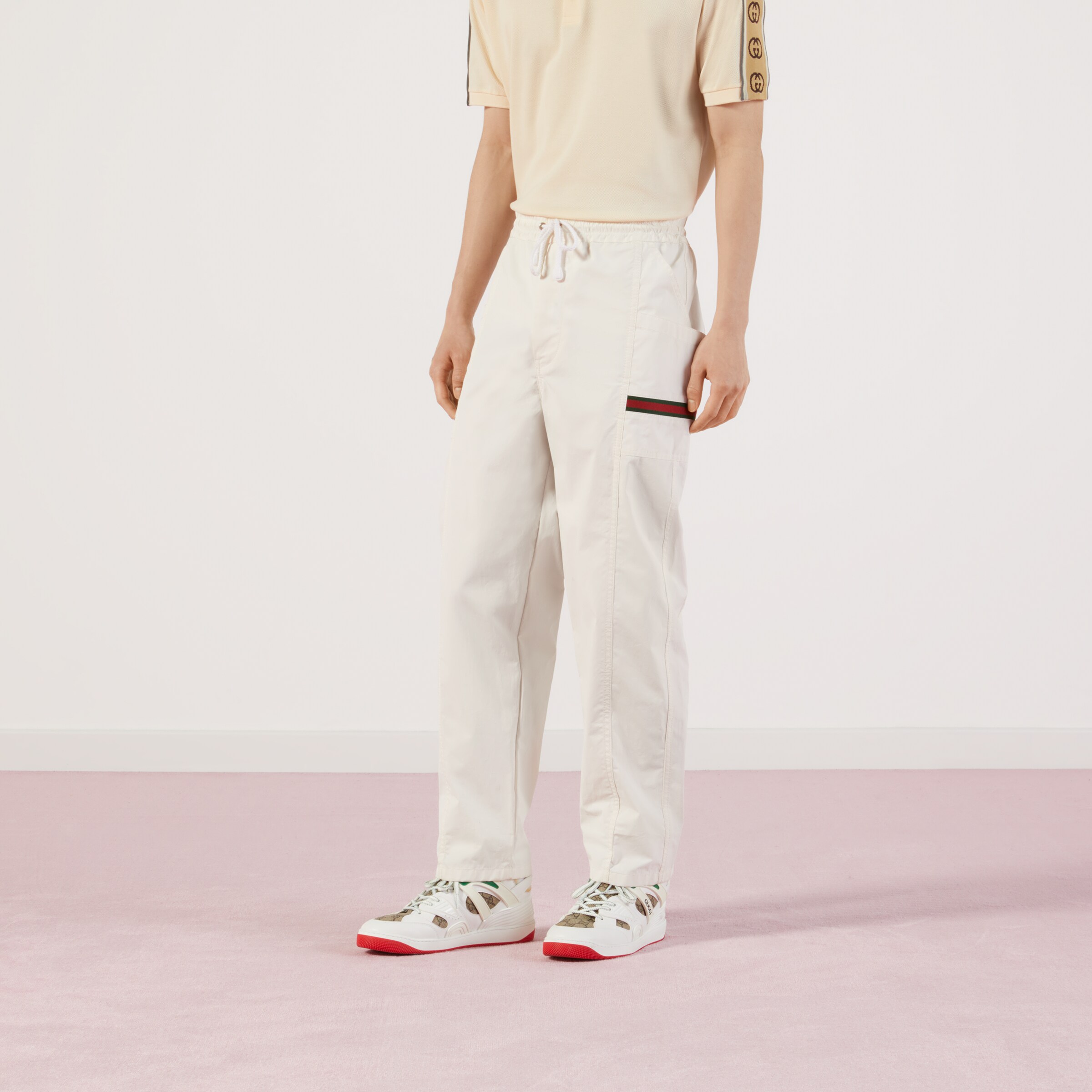 604171_XDAX3_9061_010_100_0000_Light-Cotton-canvas-trousers-with-Gucci-label.jpg
