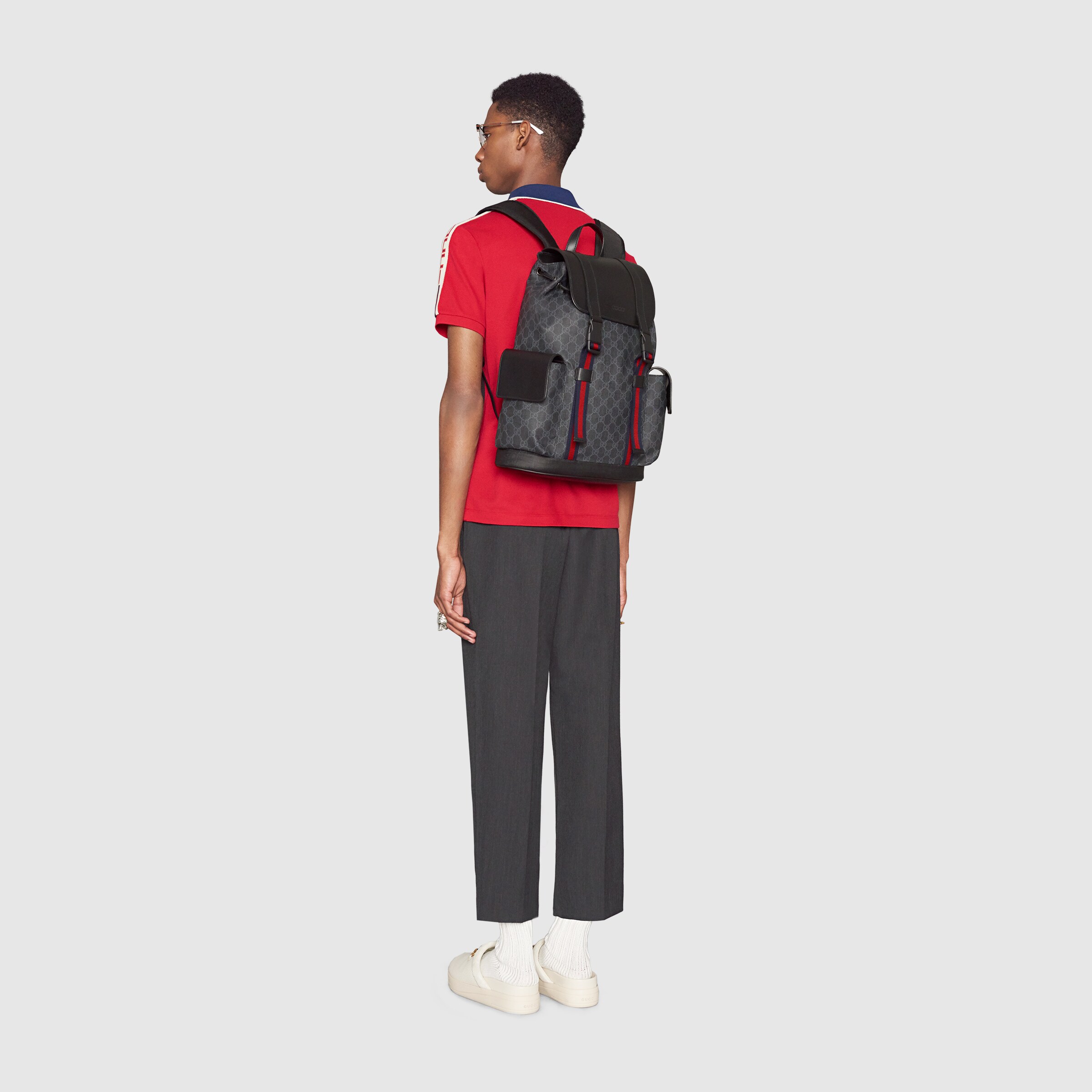 495563_K9R8X_1071_005_100_0000_Light-GG-Black-backpack.jpg
