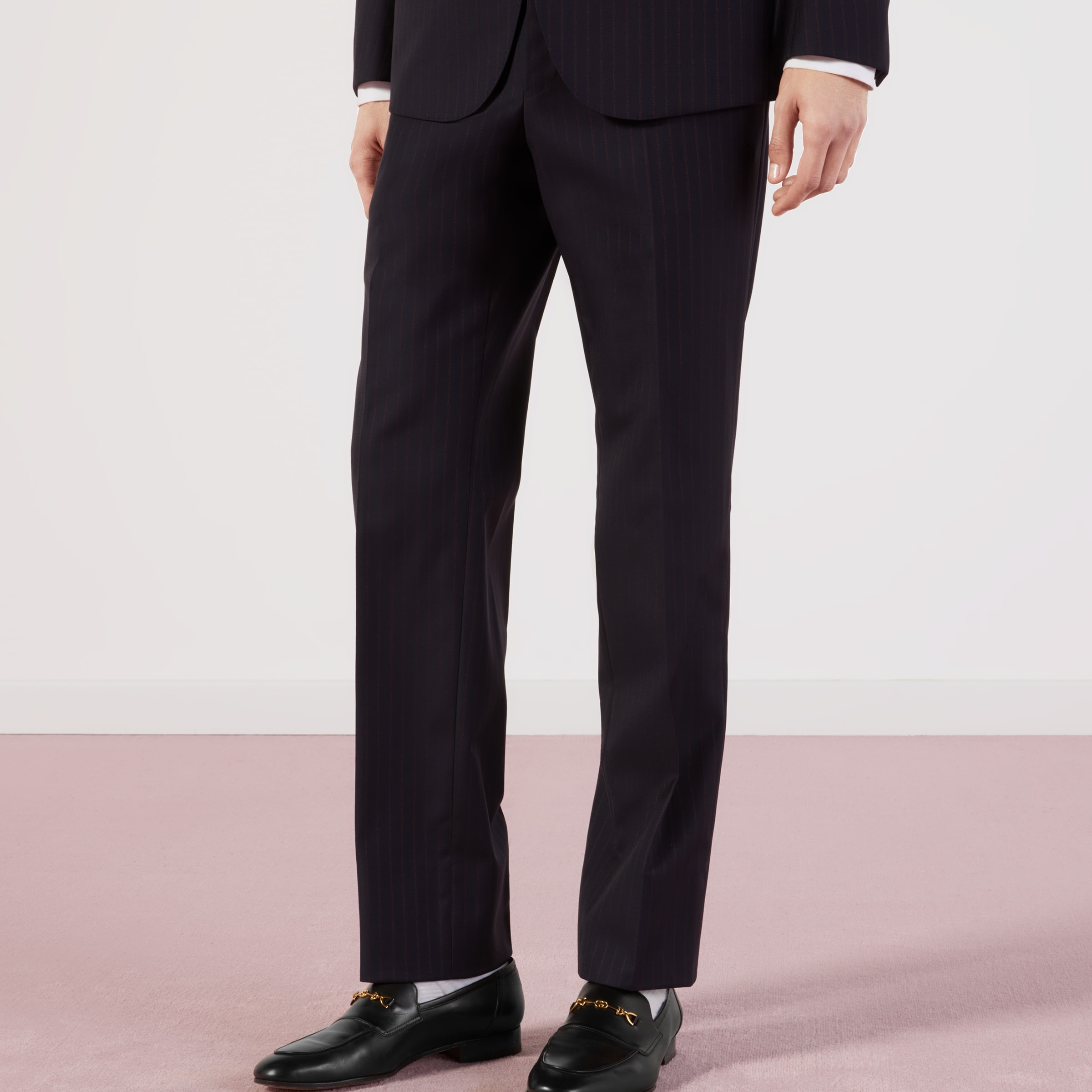606248_ZAAAM_4116_006_100_0000_Light-Fitted-Gucci-pinstripe-suit.jpg