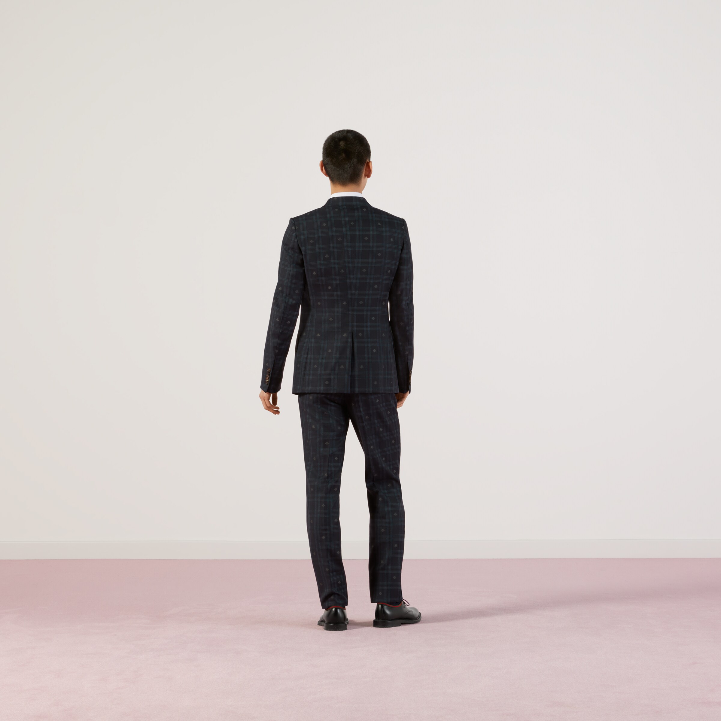606239_Z551J_4590_011_100_0000_Light-Fitted-bee-check-wool-suit.jpg