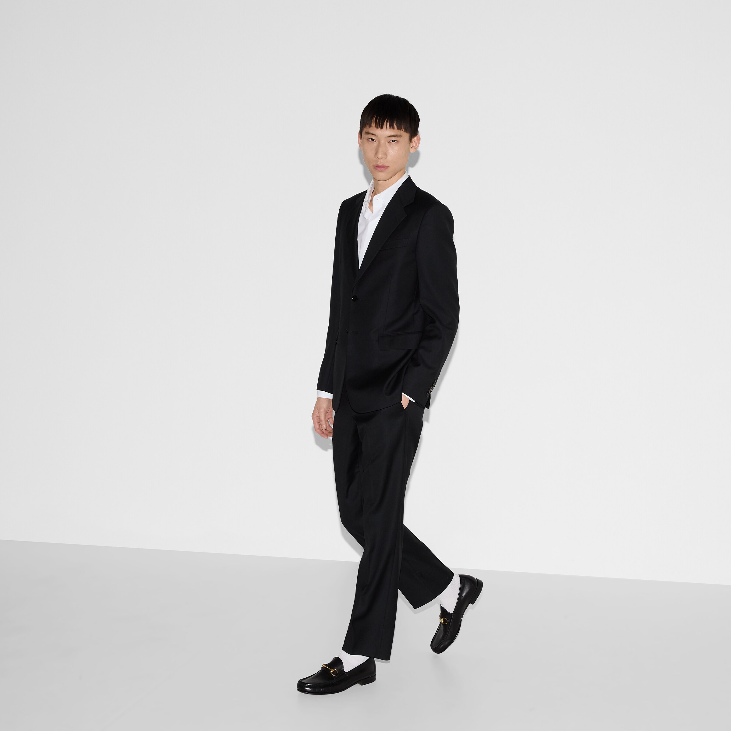 604081_Z421E_1000_007_100_0000_Light-Straight-fit-wool-suit.jpg