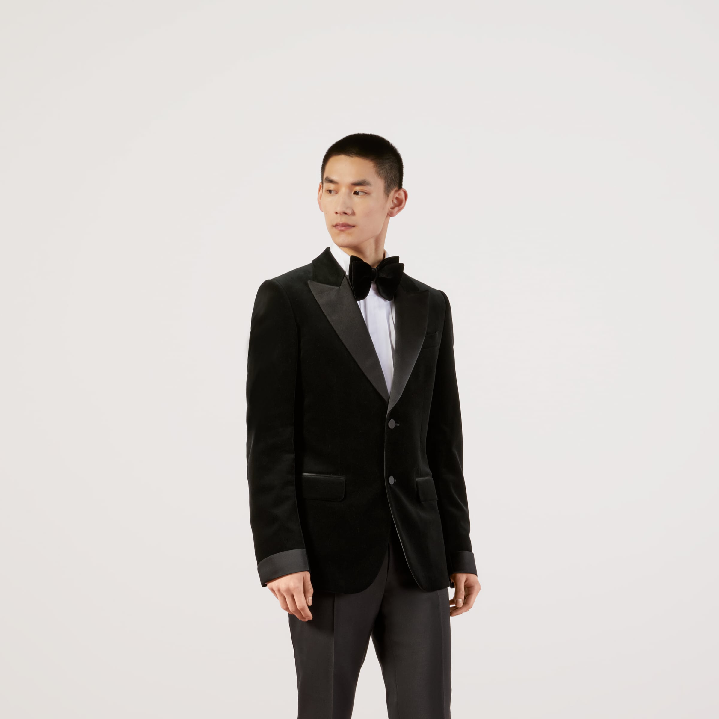 575454_Z495F_1000_010_100_0000_Light-Fitted-velvet-jacket.jpg