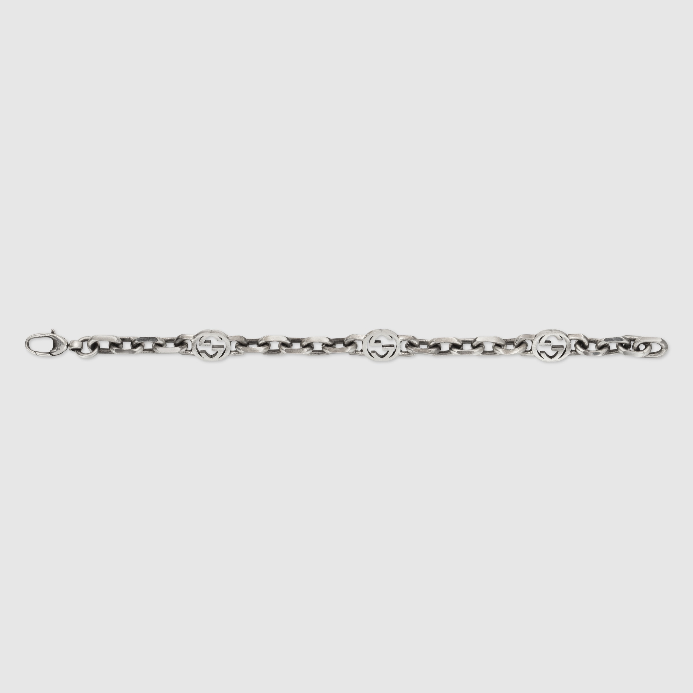 620798_J8400_0811_002_100_0000_Light-Silver-bracelet-with-Interlocking-G.jpg