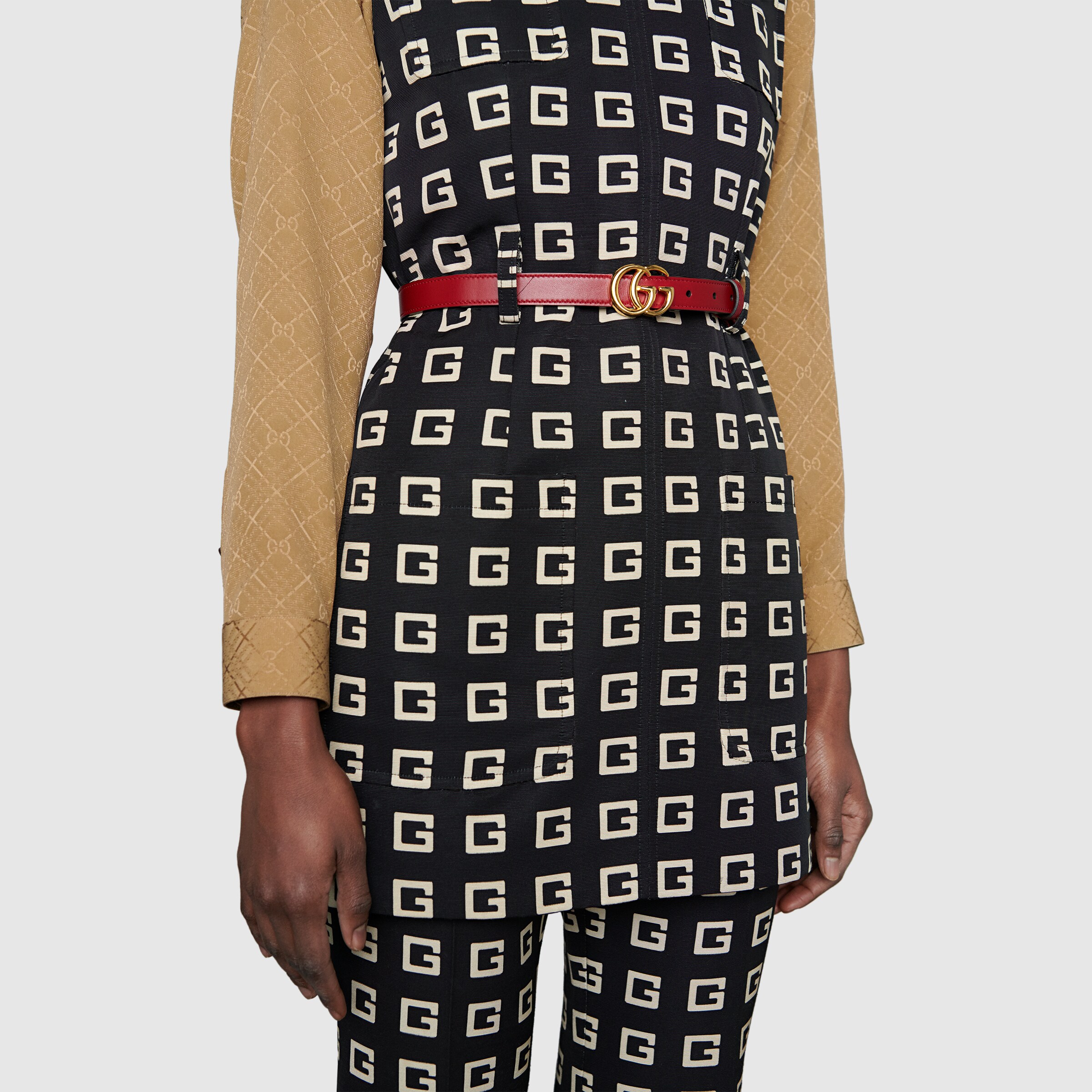 409417_0YA0O_6638_008_100_0000_Light-GG-Marmont-leather-belt-with-shiny-buckle.jpg