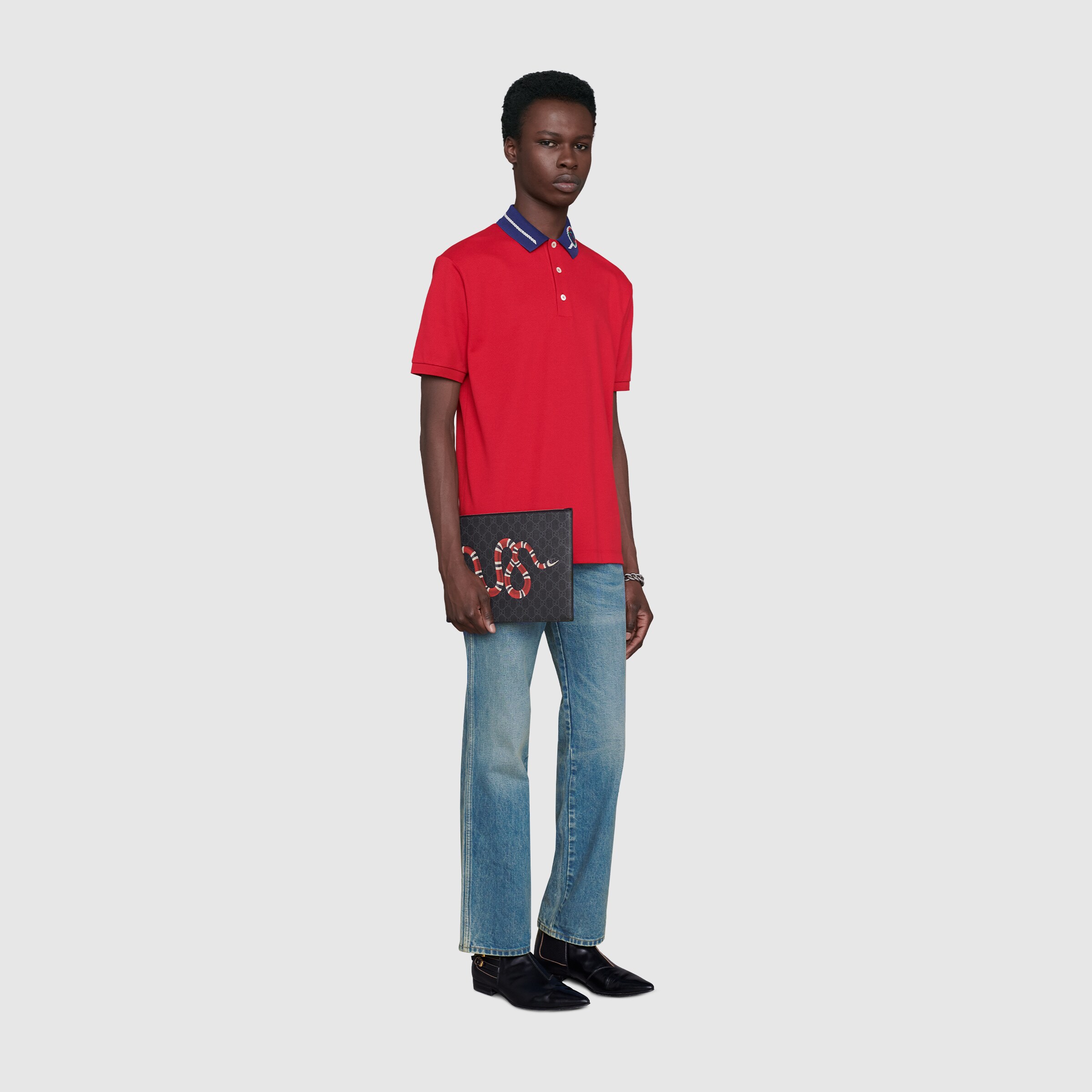 473904_GZN1N_1058_005_100_0000_Light-Gucci-Bestiary-pouch-with-Kingsnake.jpg