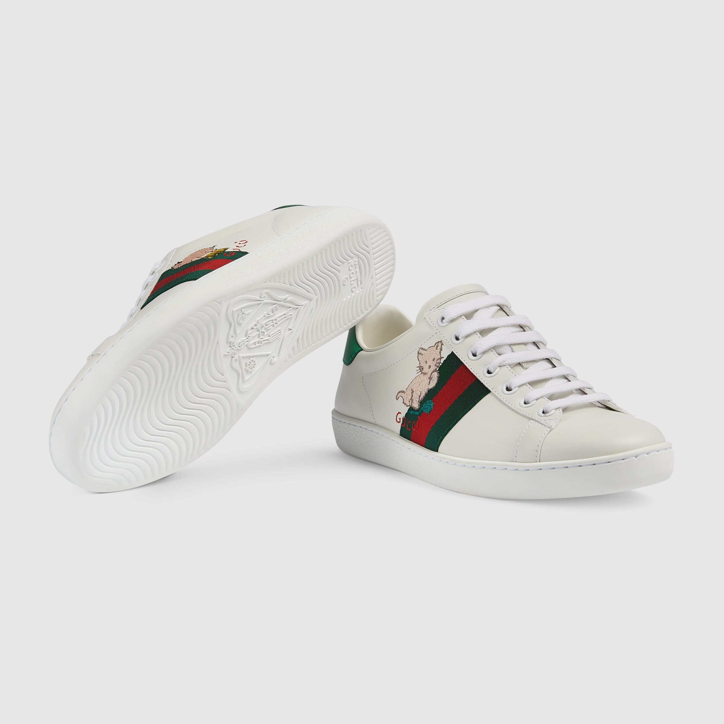 630616_1XG60_9114_006_100_0000_Light-Womens-Ace-sneaker-with-kitten.jpg