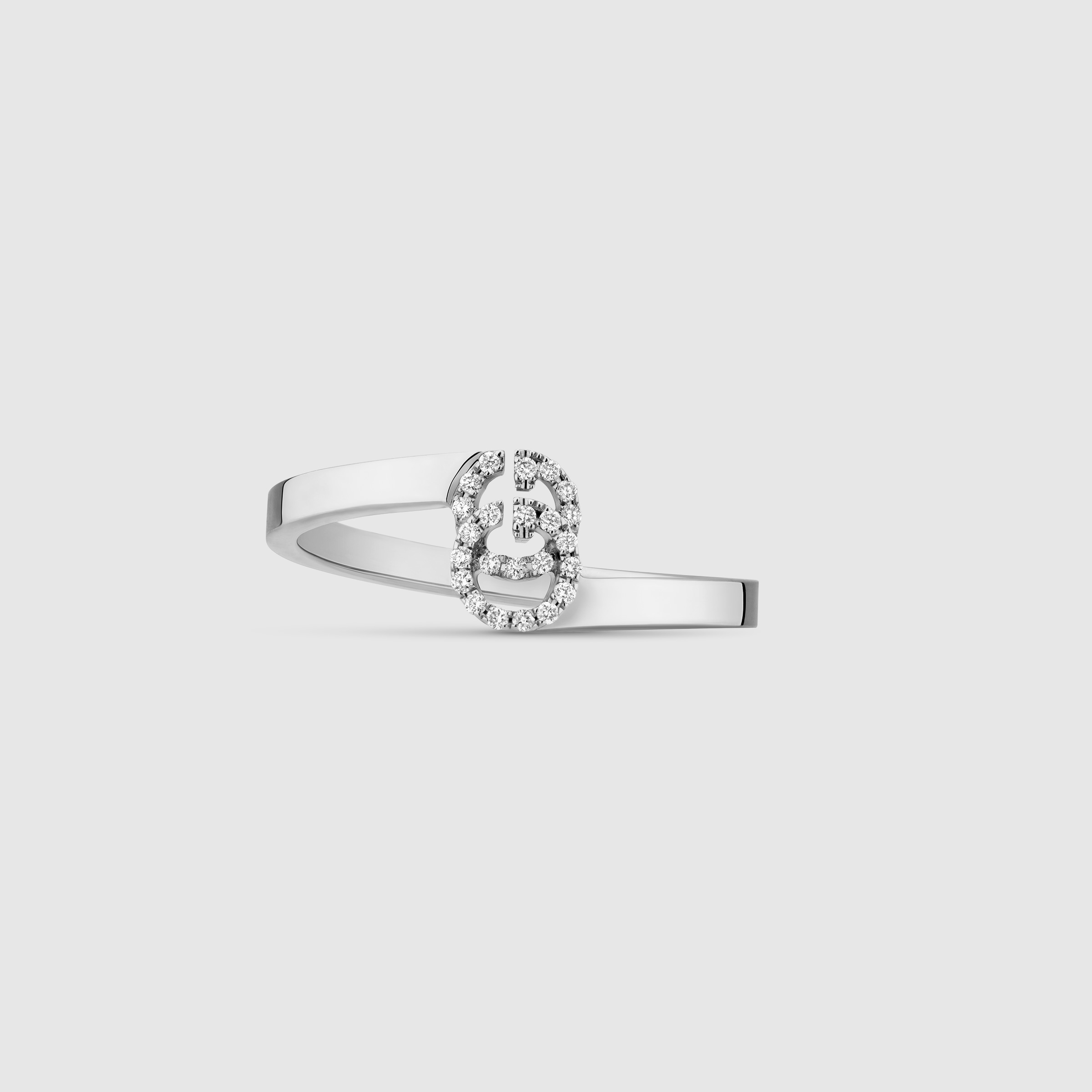 457127_J8568_9066_001_100_0000_Light-GG-Running-18k-ring-with-diamonds.jpg