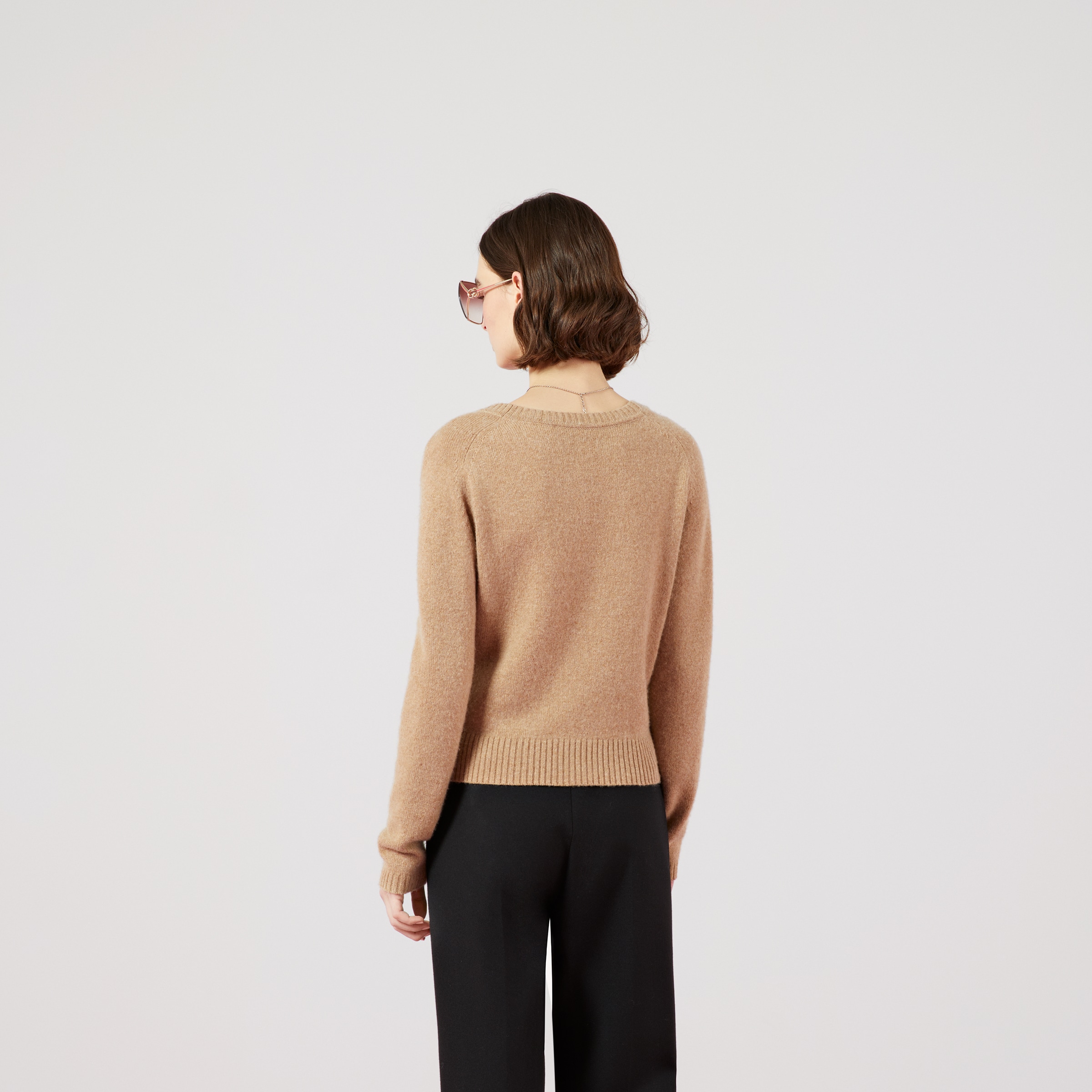 628412_XKBH9_2184_011_100_0000_Light-Cashmere-cardigan-with-Horsebit.jpg