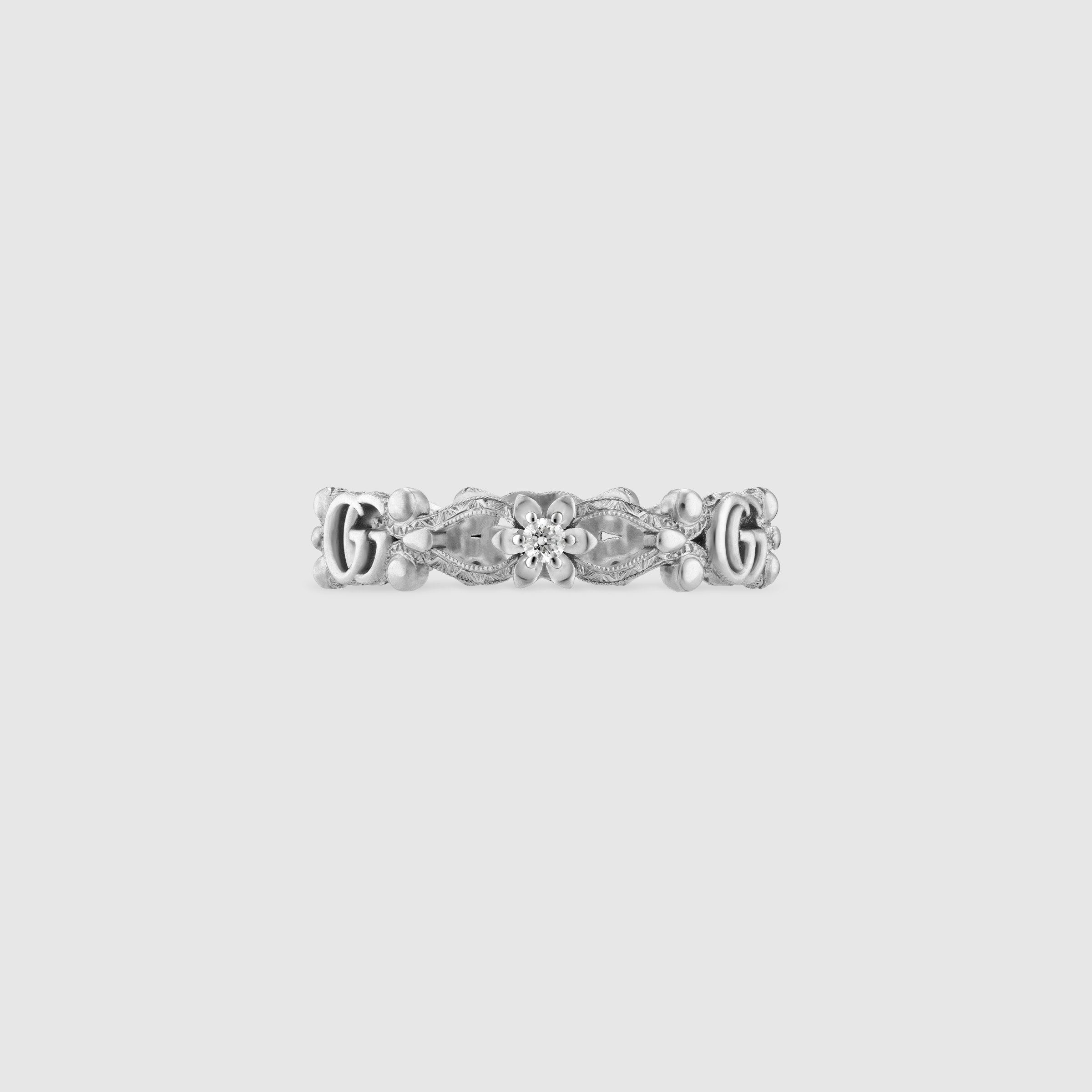 629827_J8568_9066_004_100_0000_Light-Gucci-Flora-18k-ring-with-diamonds.jpg