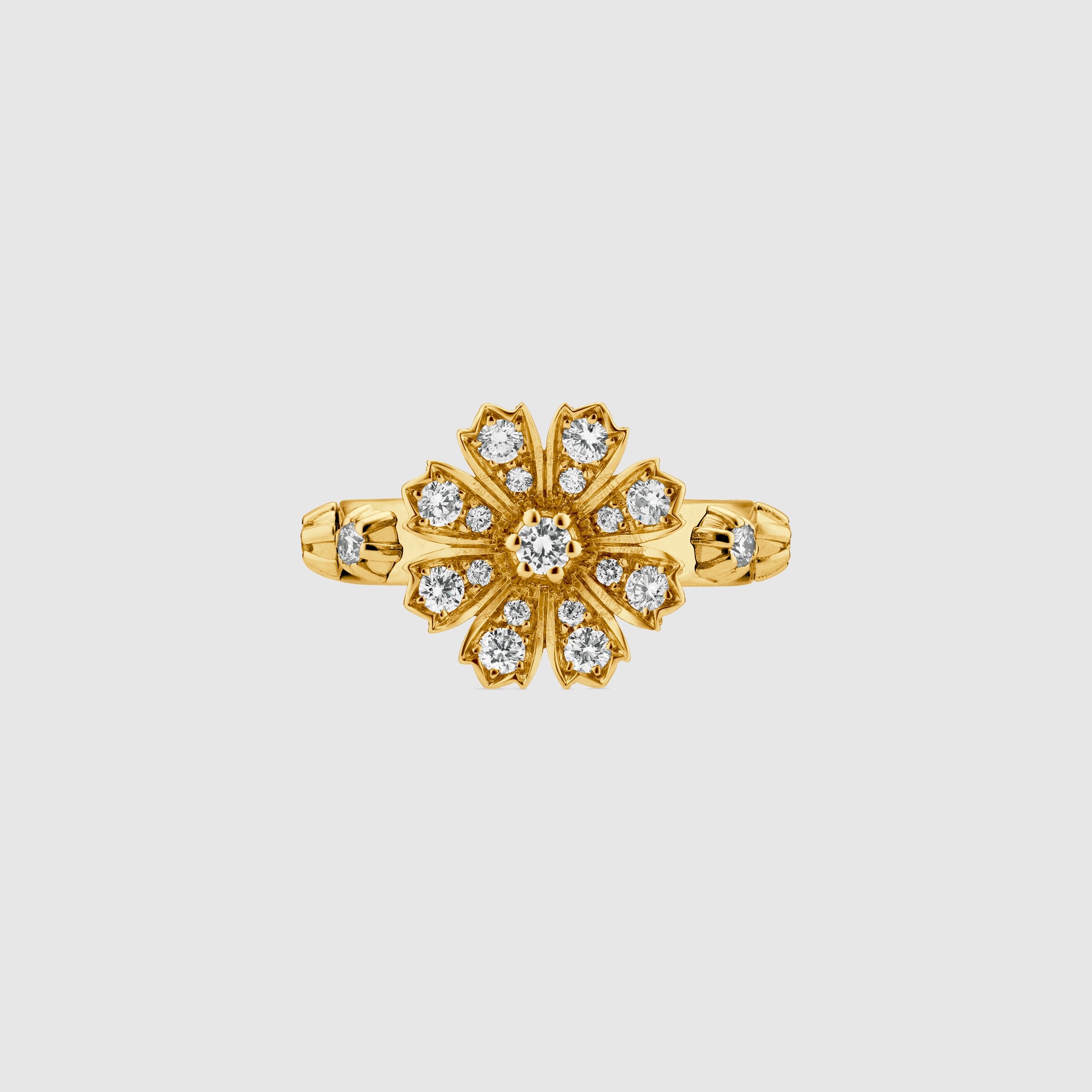 581843_J8540_8000_001_100_0000_Light-Gucci-Flora-18k-ring-with-diamonds.jpg