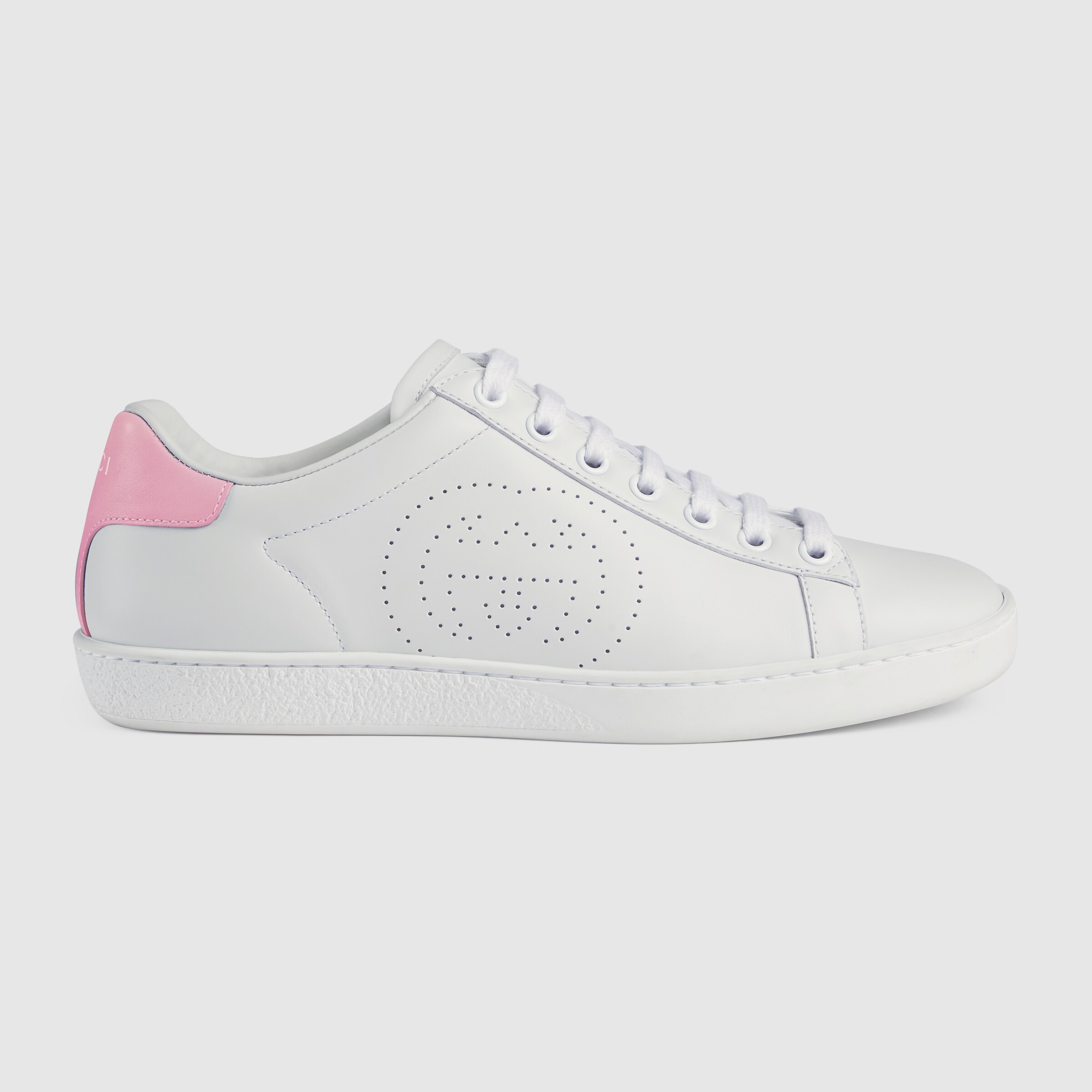 598527_AYO70_9076_001_098_0000_Light-Womens-Ace-sneaker-with-Interlocking-G.jpg