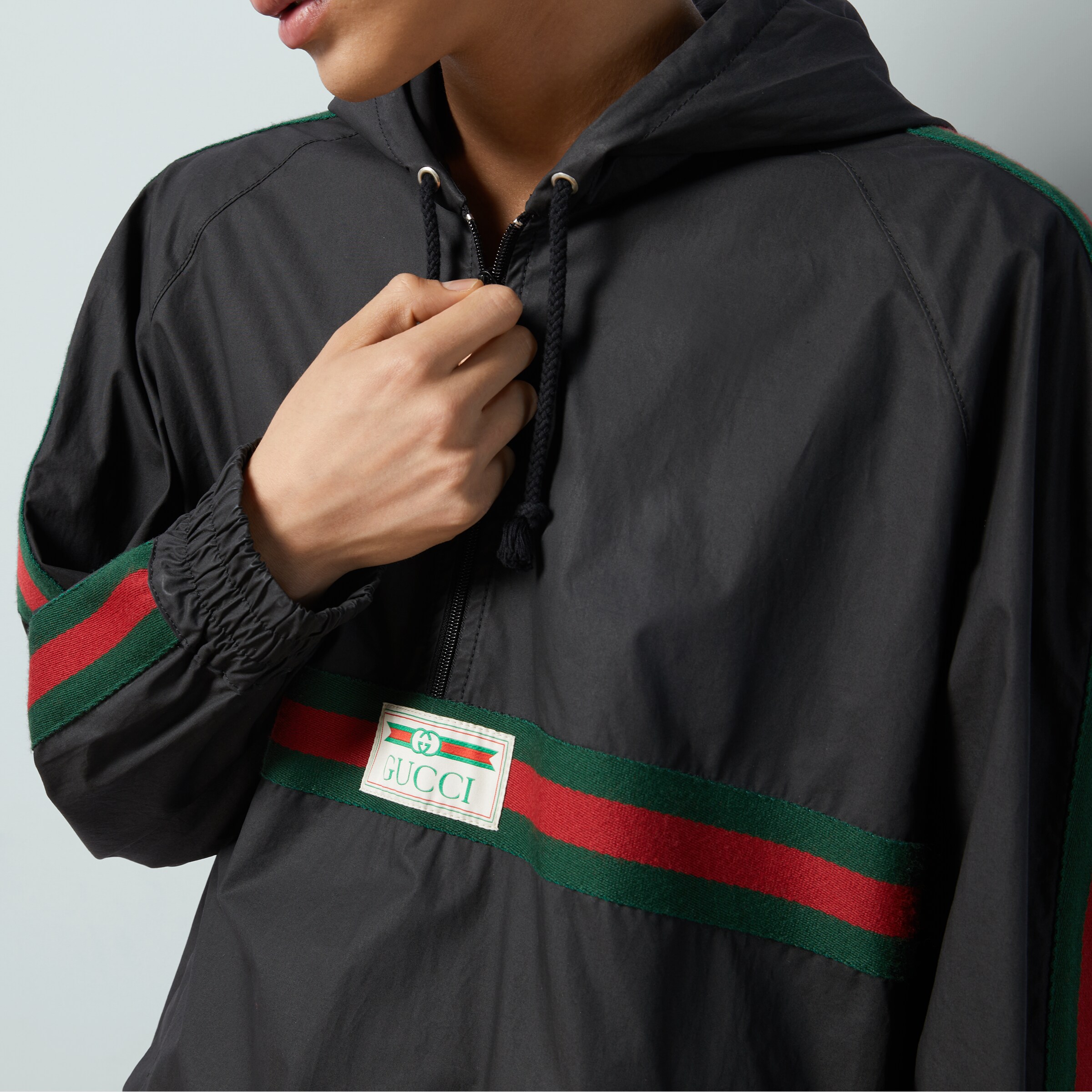 594861_XDBCH_1043_005_100_0000_Light-Coated-cotton-windbreaker-with-Gucci-label.jpg