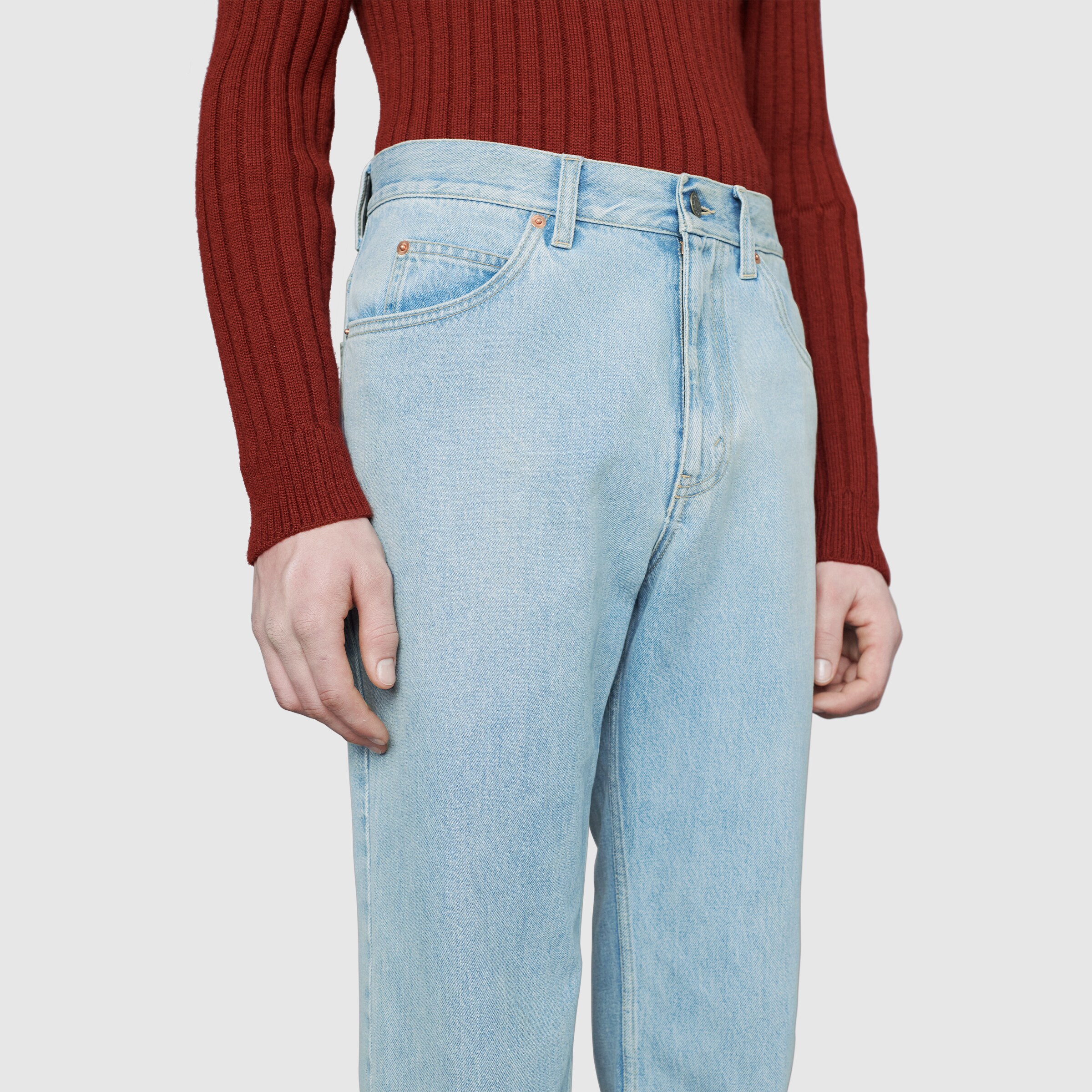 623953_XDBCB_4009_012_100_0000_Light-Regular-fit-stone-bleached-jeans.jpg