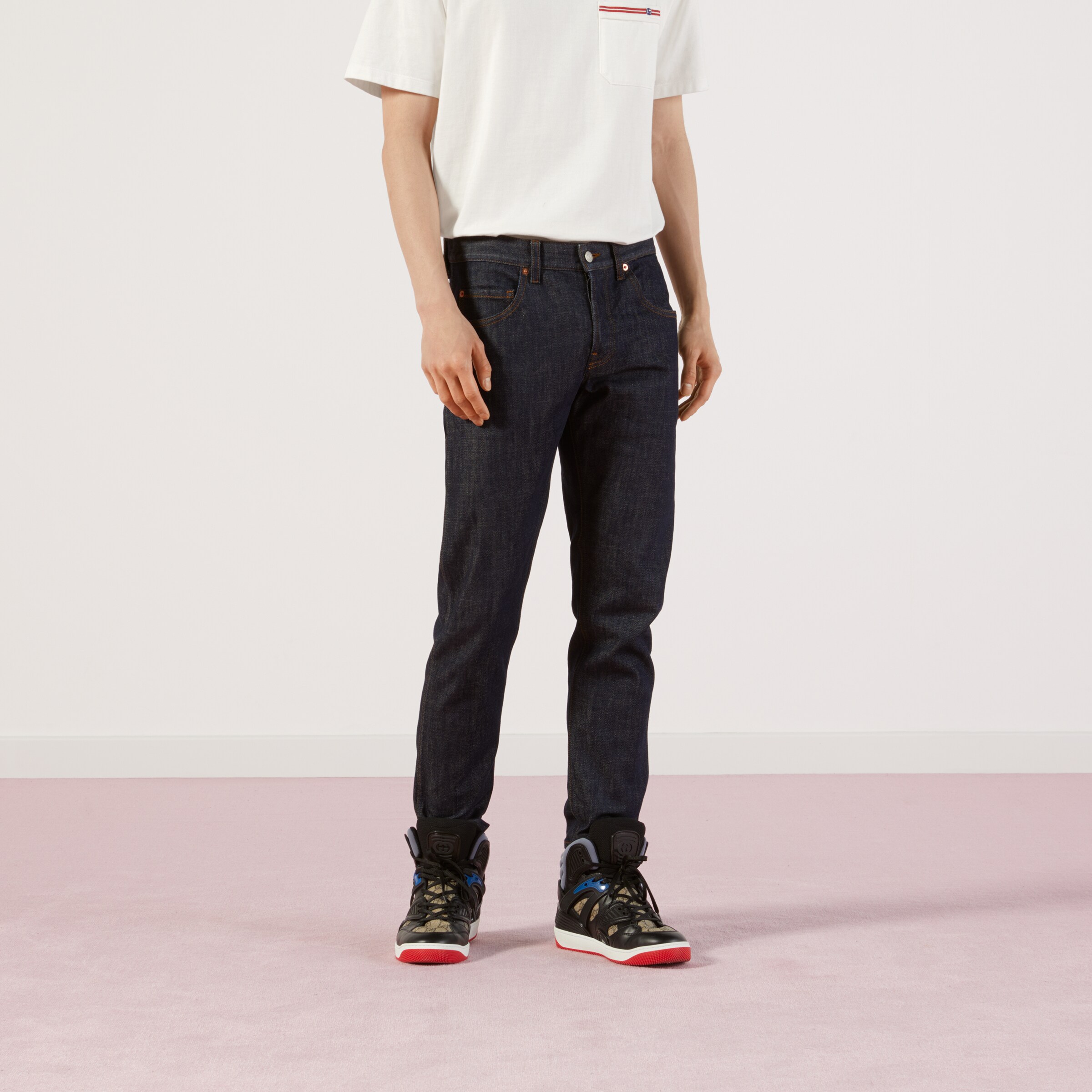 408637_XDBBS_4100_010_100_0000_Light-Tapered-washed-jeans.jpg